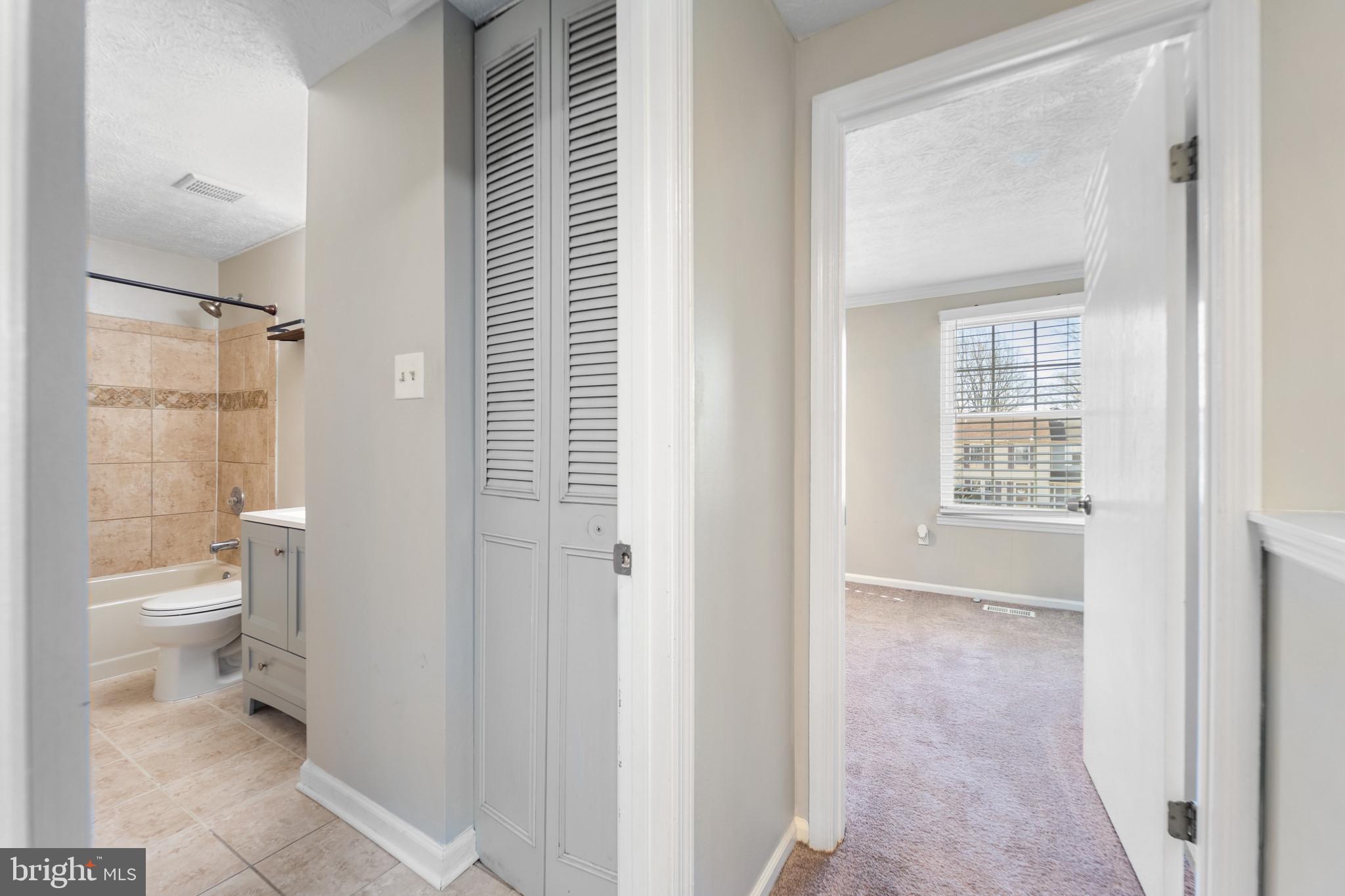 UPTON VILLAGE NORTH - Residential Lease