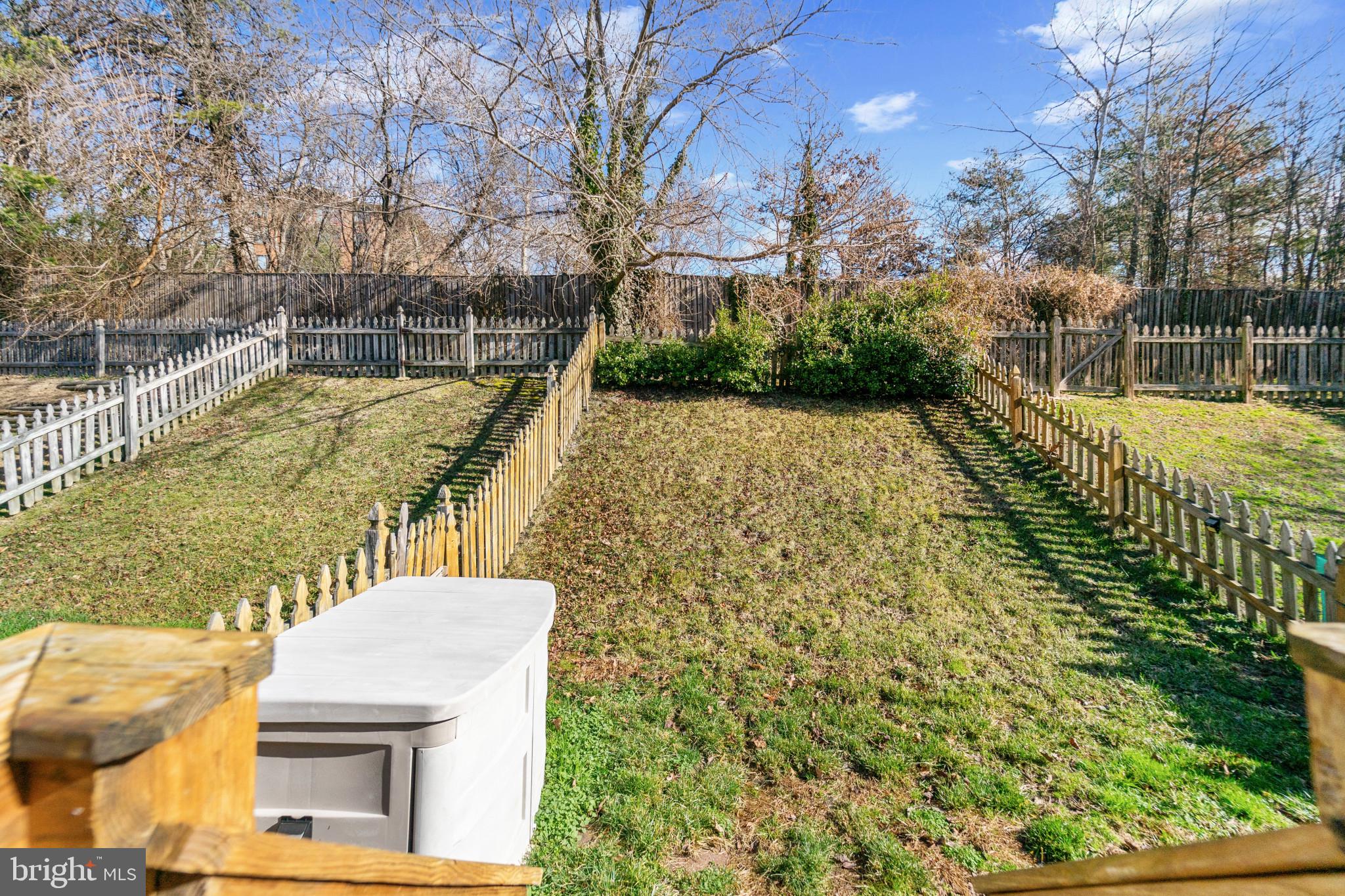 UPTON VILLAGE NORTH - Residential Lease