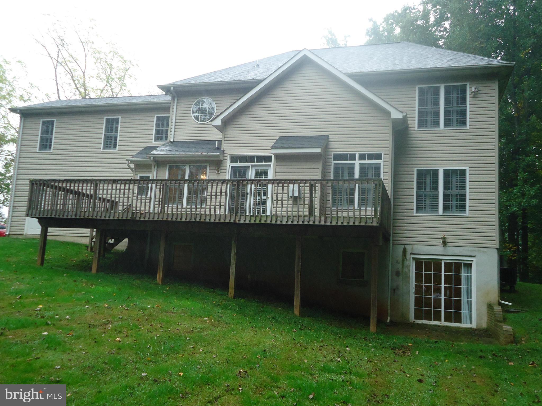 FOXLAND VILLAGE - Residential