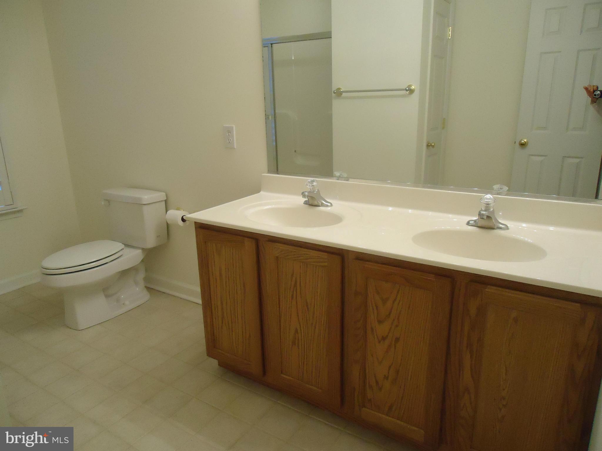 FOXLAND VILLAGE - Residential