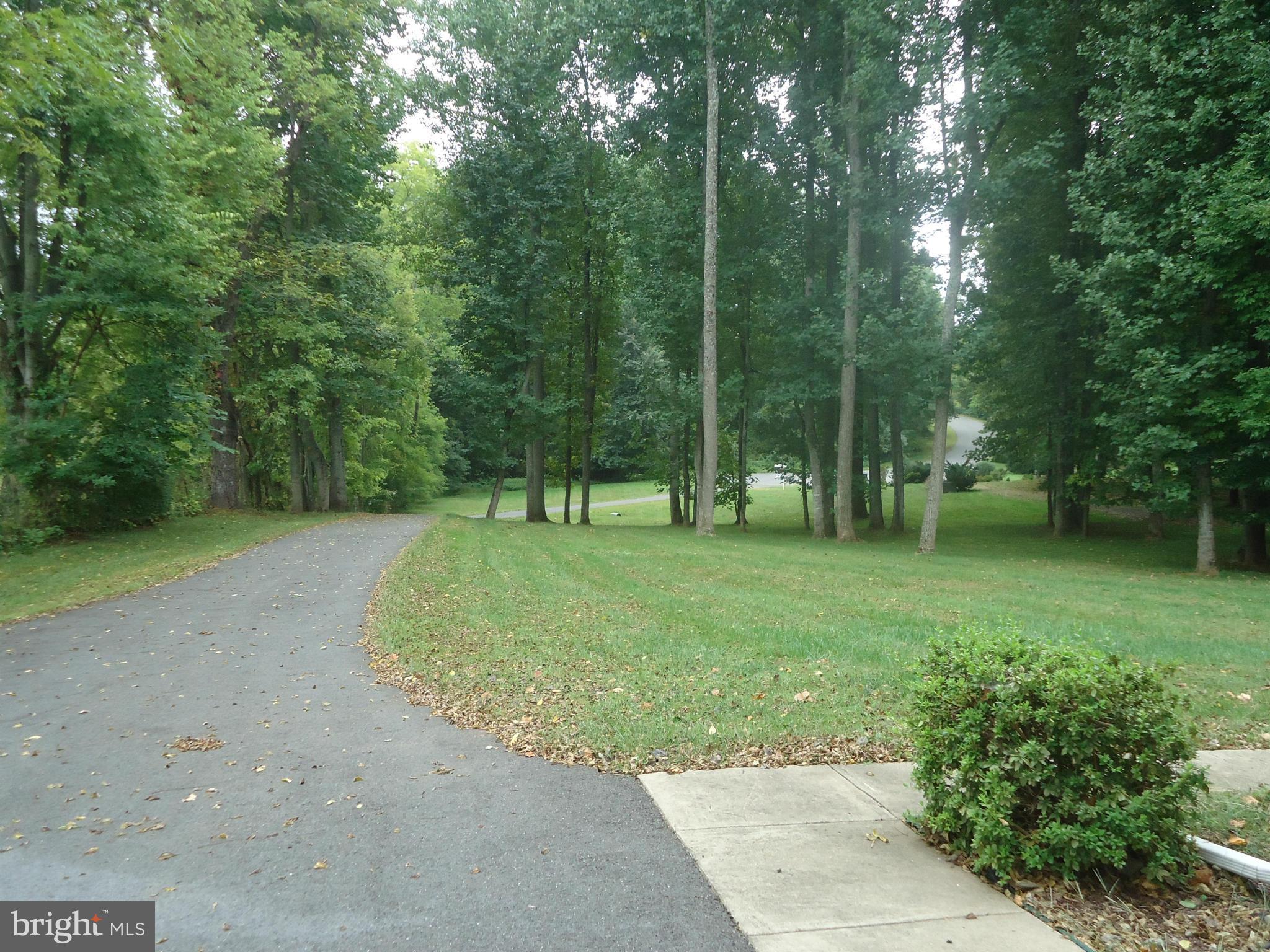 FOXLAND VILLAGE - Residential