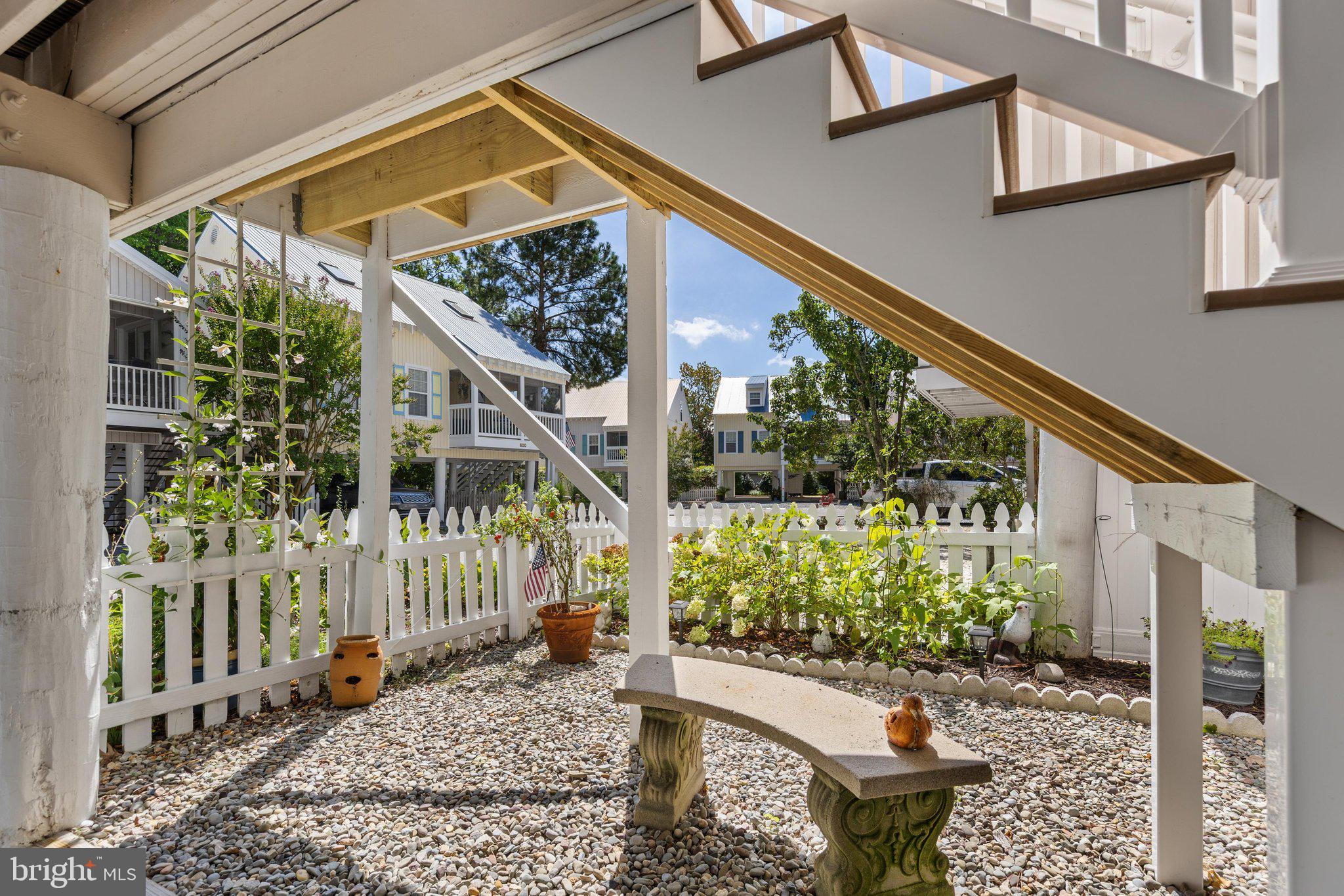605 CAPE ELEUTHRA ROAD 73