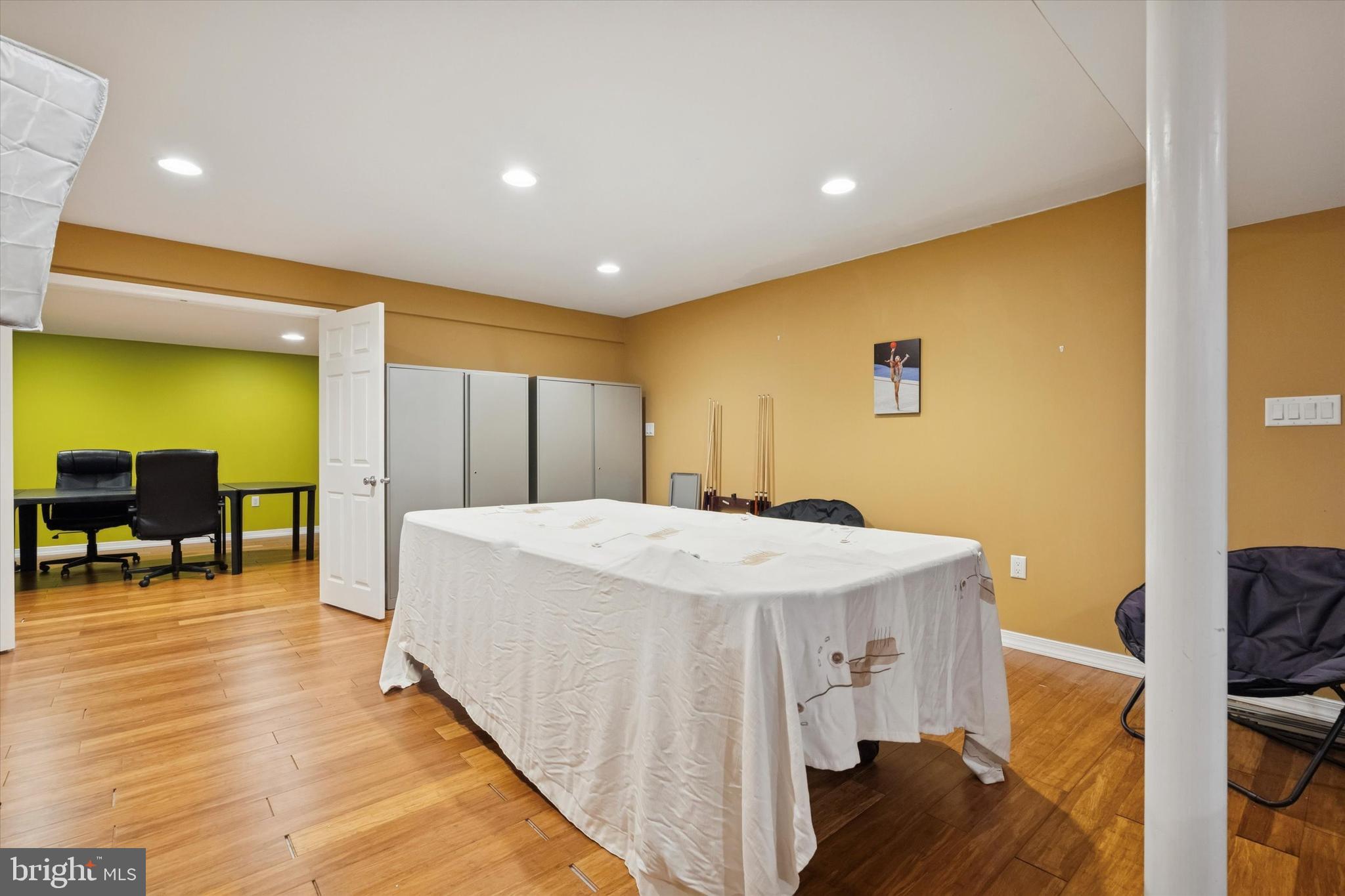 DEEPDALE - Residential