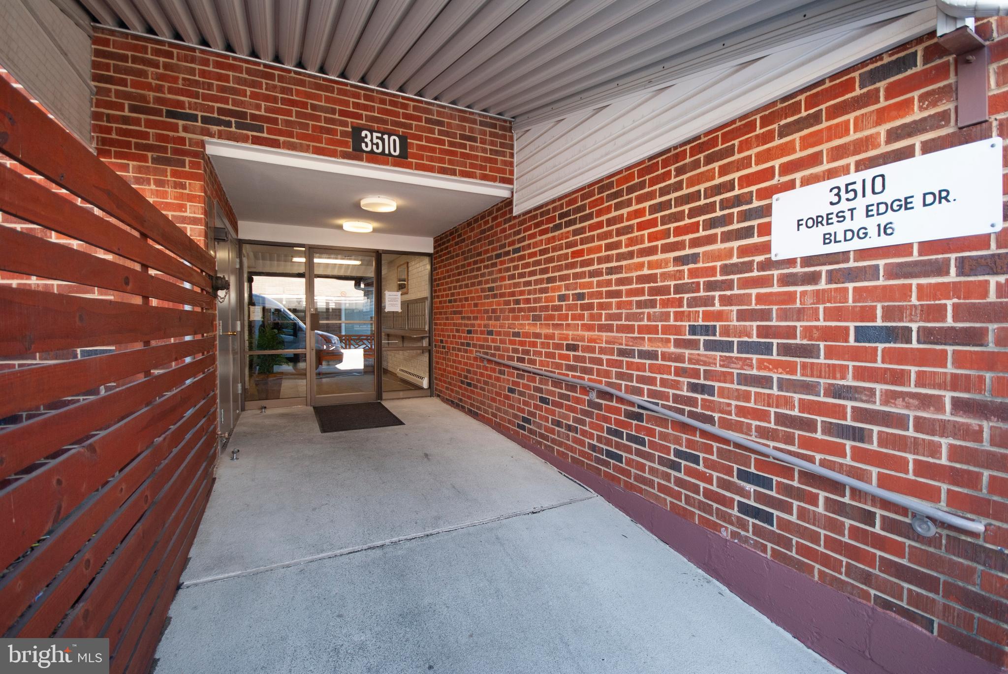 3510 FOREST EDGE DRIVE 2D