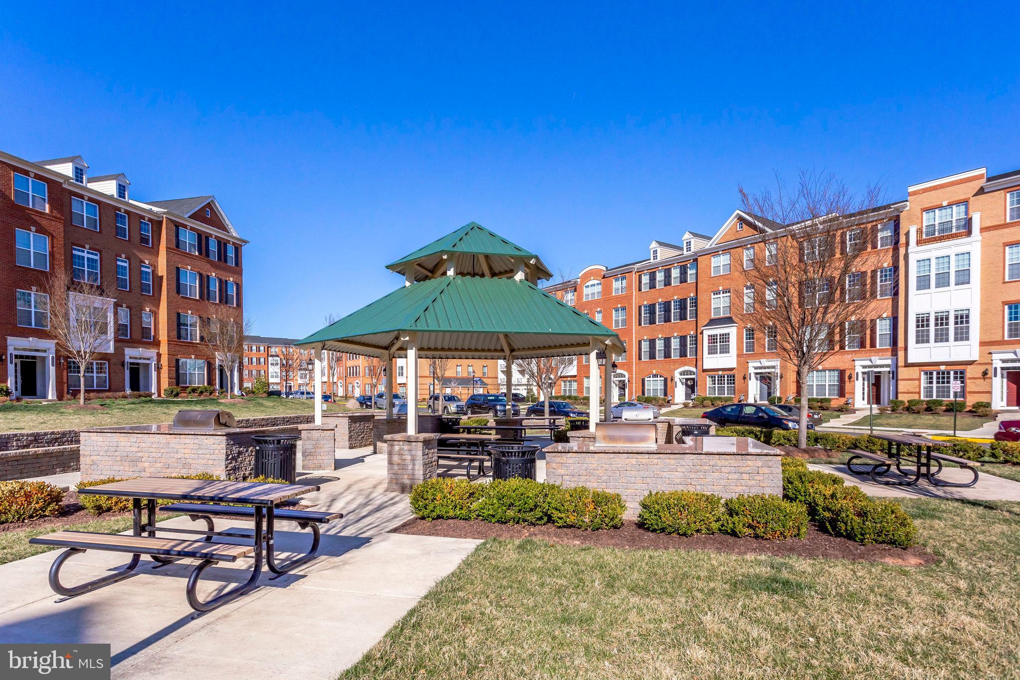 BUCKINGHAM AT LOUDOUN VALLEY - Residential