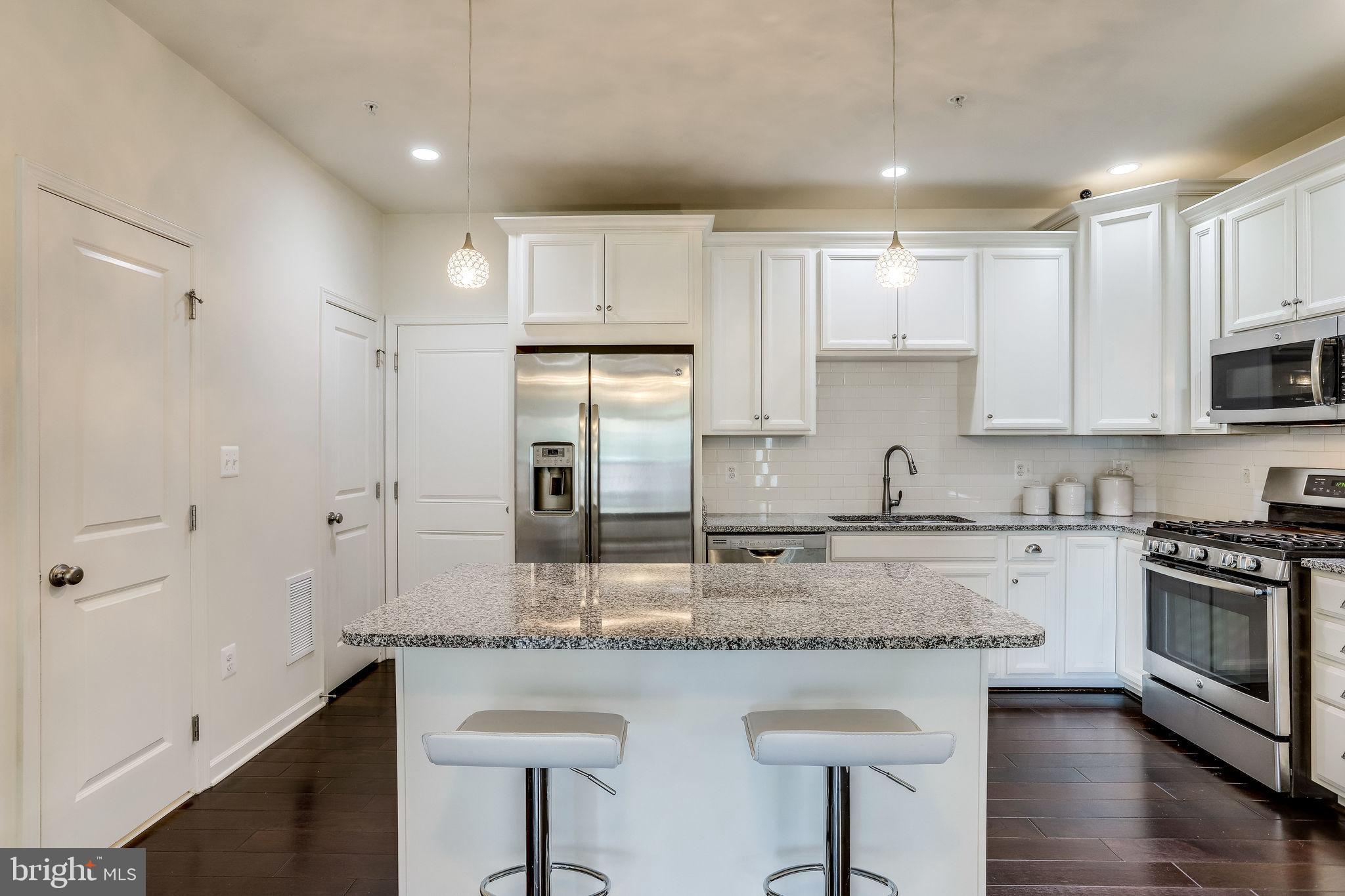 BUCKINGHAM AT LOUDOUN VALLEY - Residential