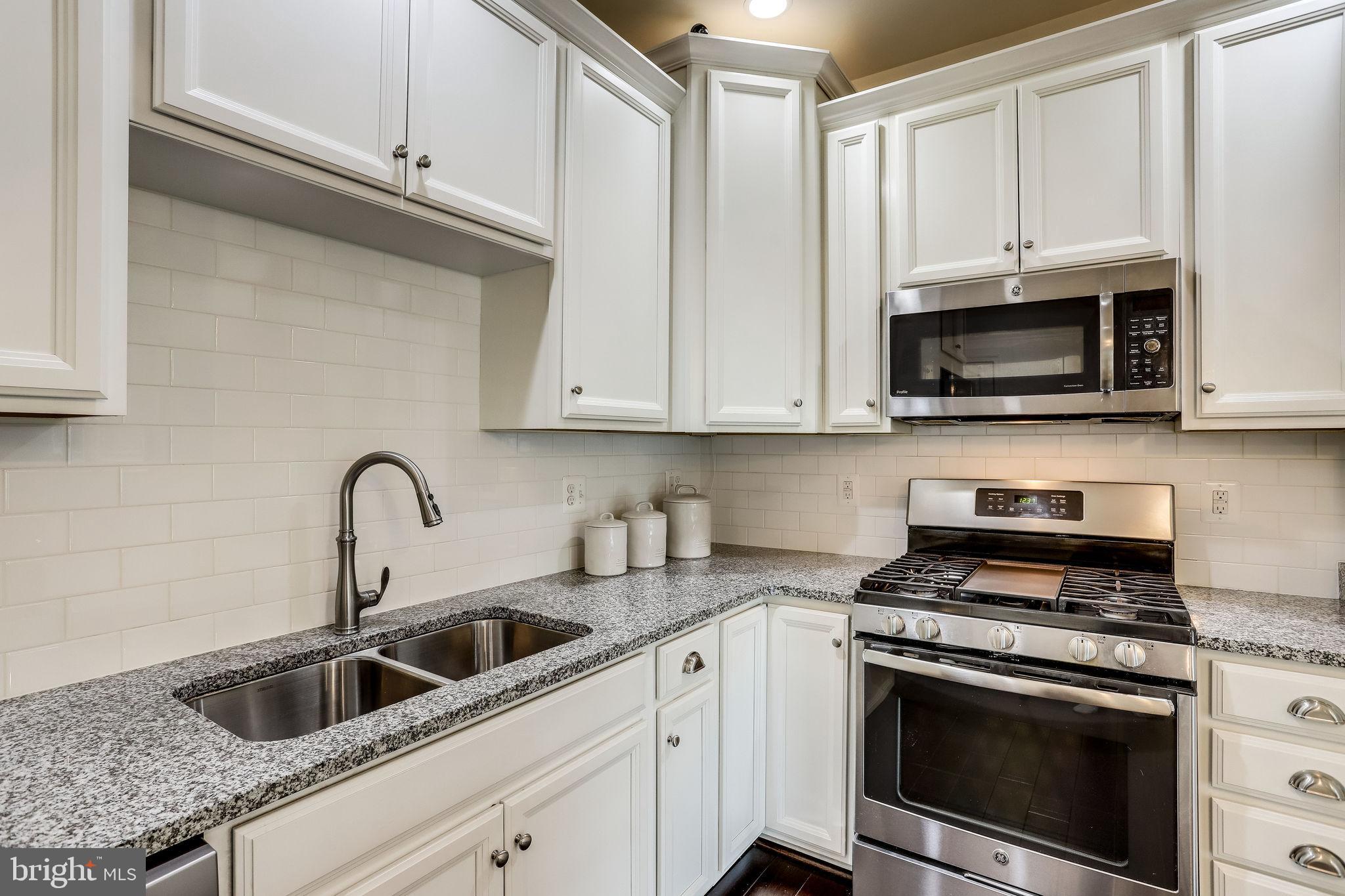 BUCKINGHAM AT LOUDOUN VALLEY - Residential