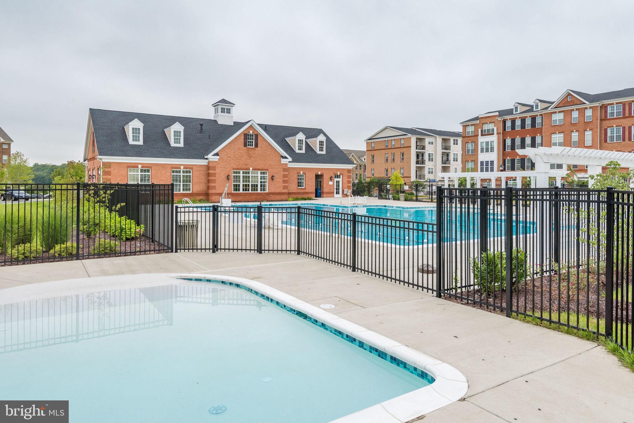 BUCKINGHAM AT LOUDOUN VALLEY - Residential