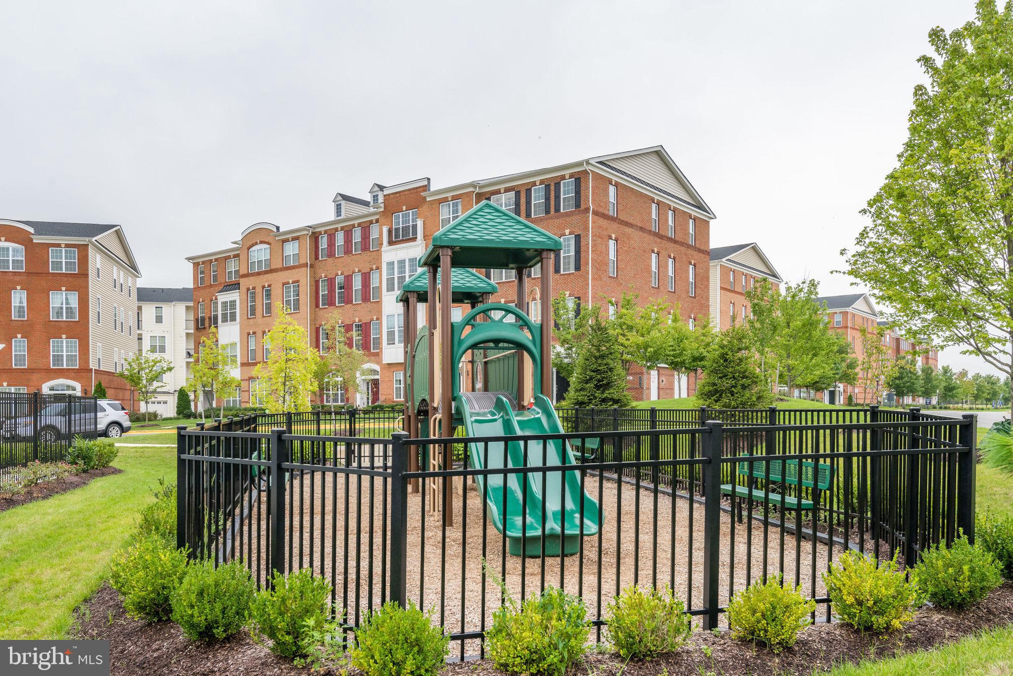 BUCKINGHAM AT LOUDOUN VALLEY - Residential