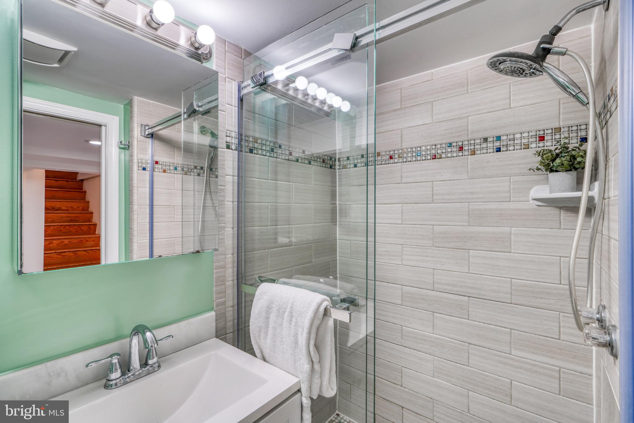 WHEATON WOODS - Residential