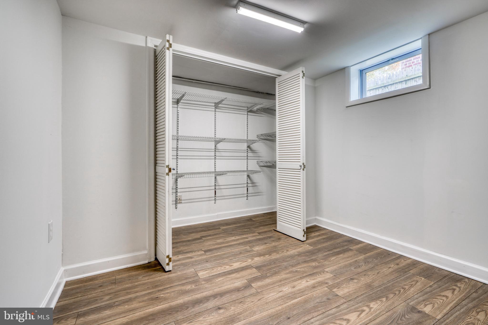 WHEATON WOODS - Residential