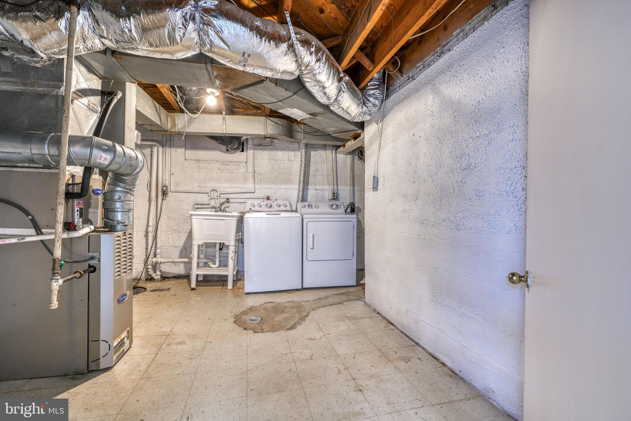 WHEATON WOODS - Residential