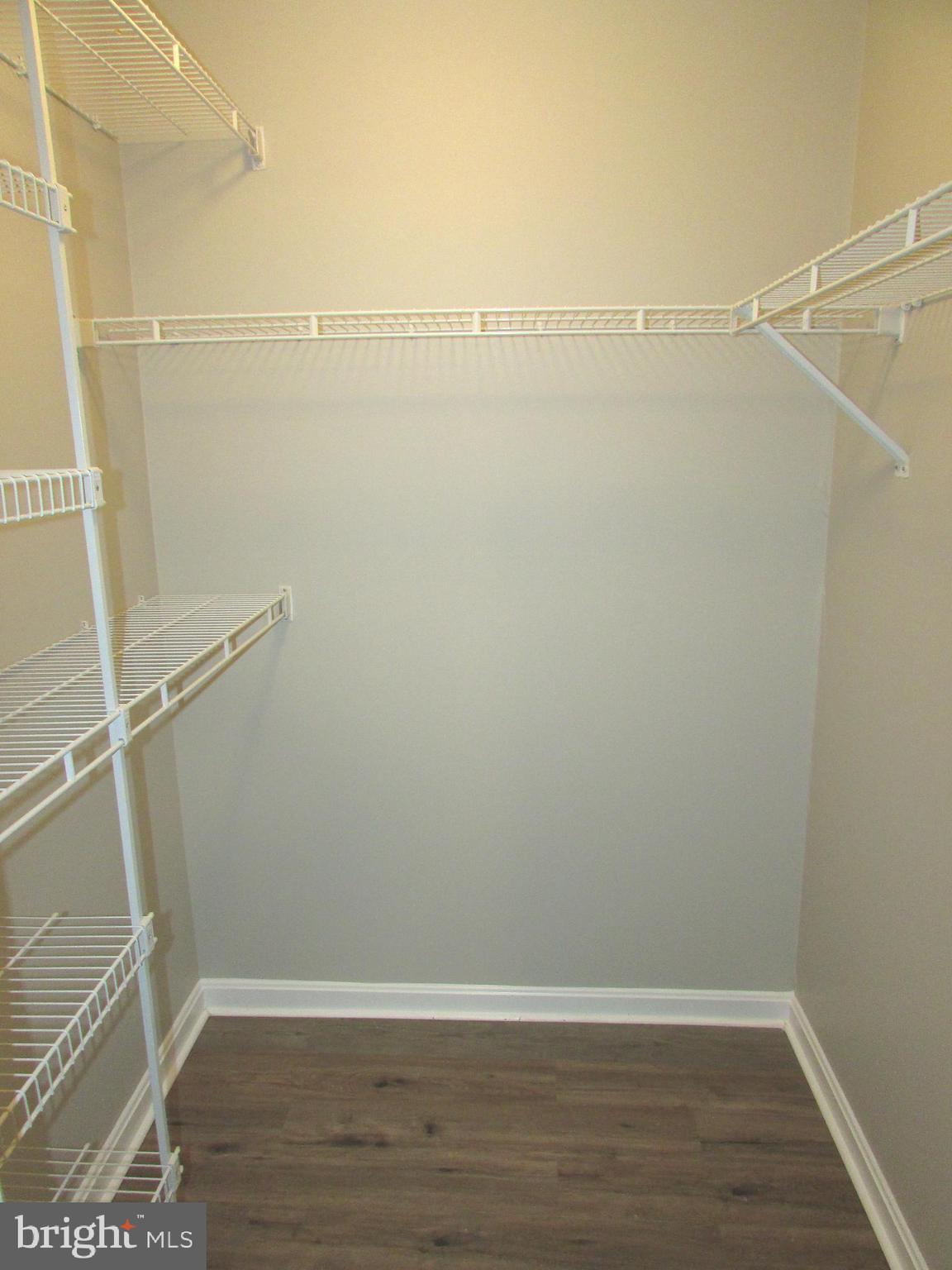 SILVERBROOK WOOD - Residential Lease