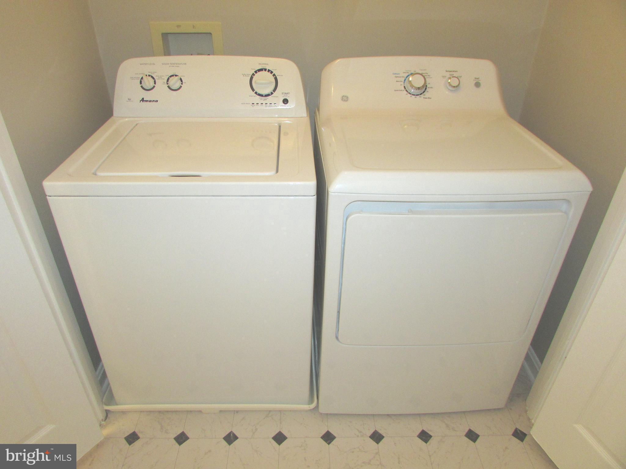 SILVERBROOK WOOD - Residential Lease