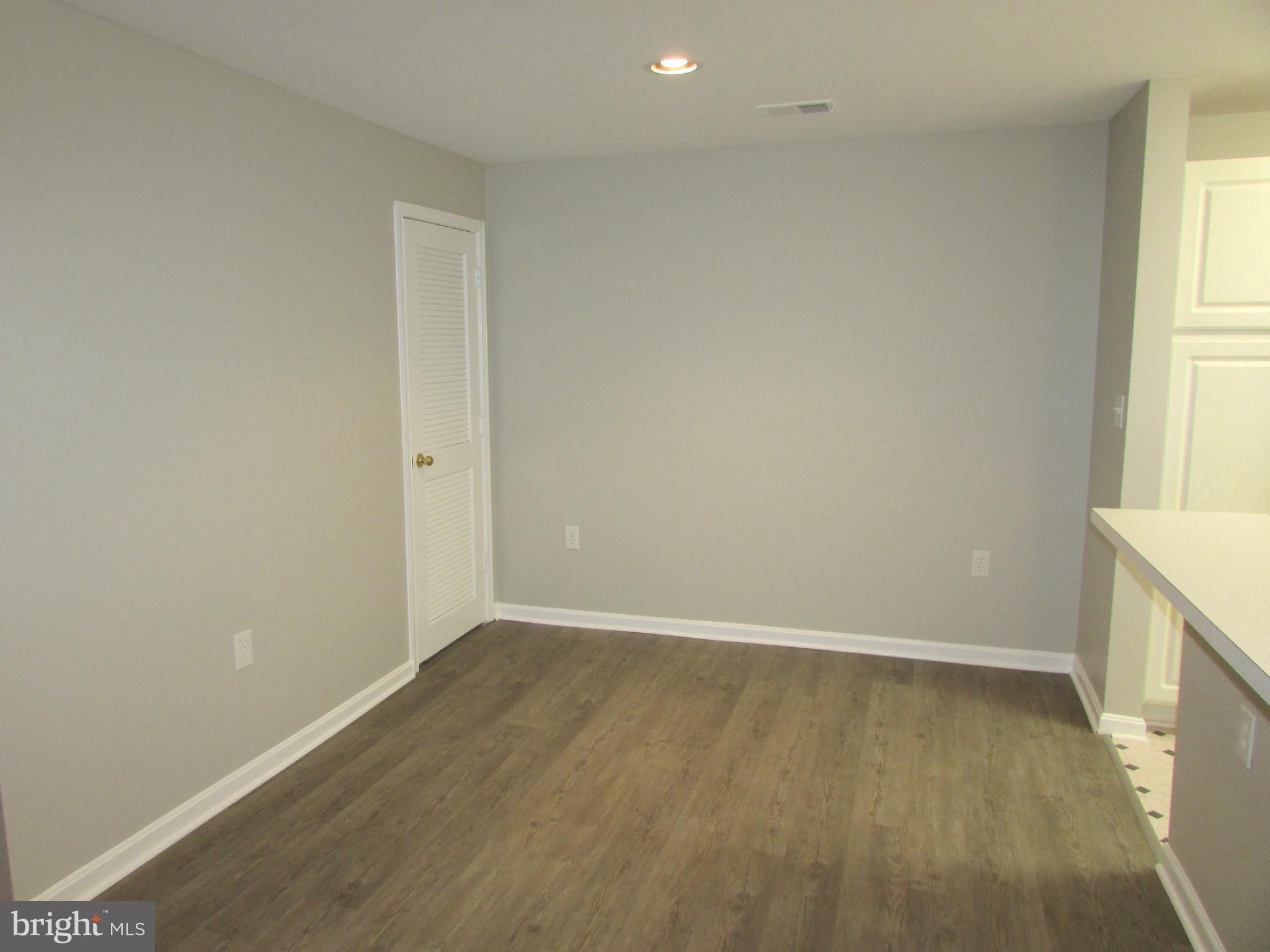 SILVERBROOK WOOD - Residential Lease