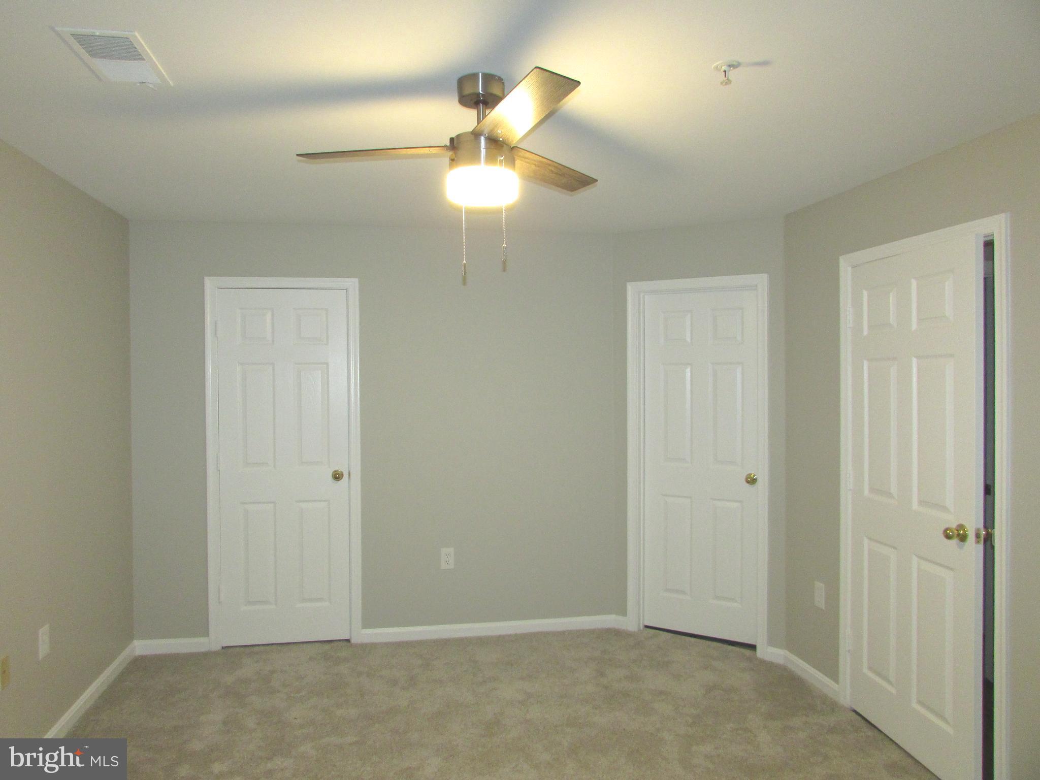 SILVERBROOK WOOD - Residential Lease