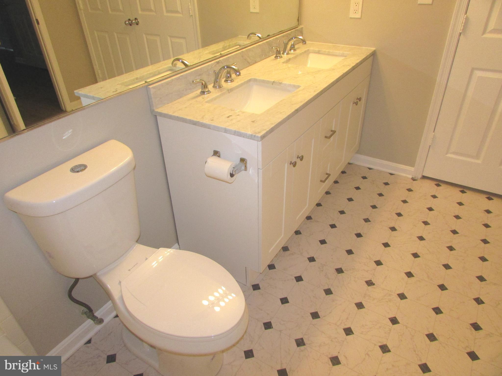 SILVERBROOK WOOD - Residential Lease