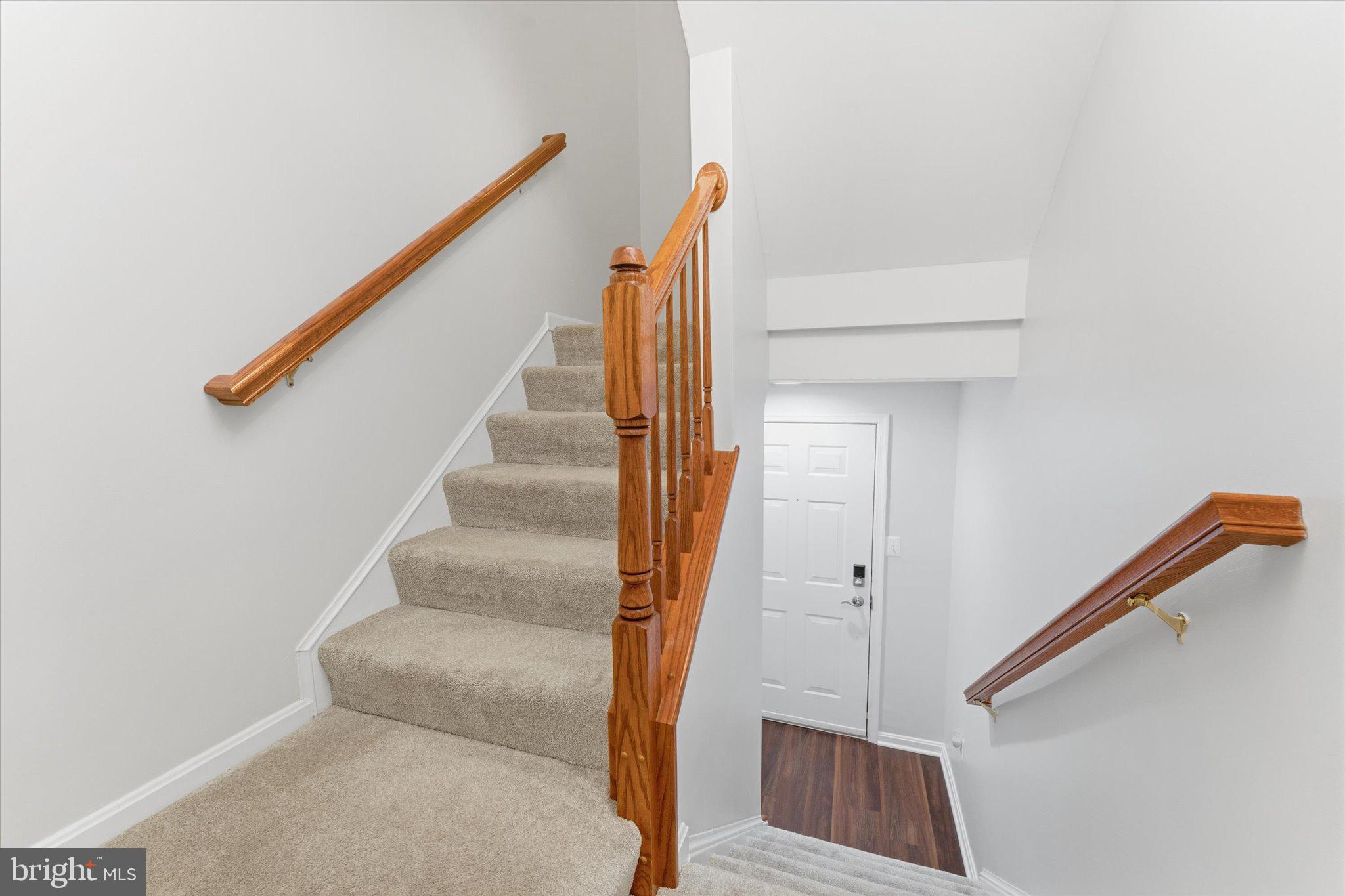 RESIDENCES AT LANSDOWNE - Residential
