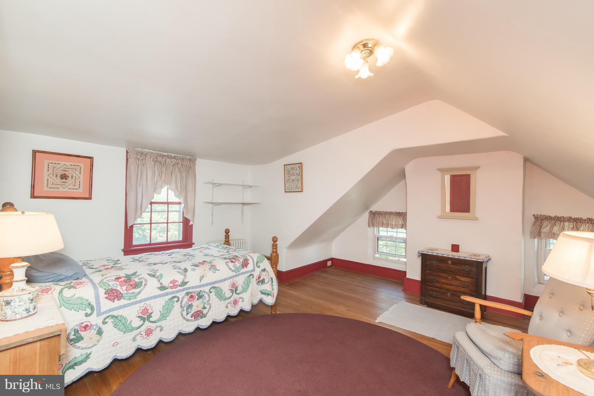 GERRARDSTOWN - Residential