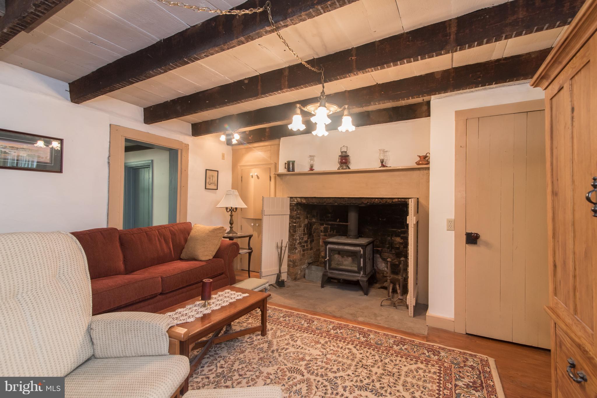 GERRARDSTOWN - Residential