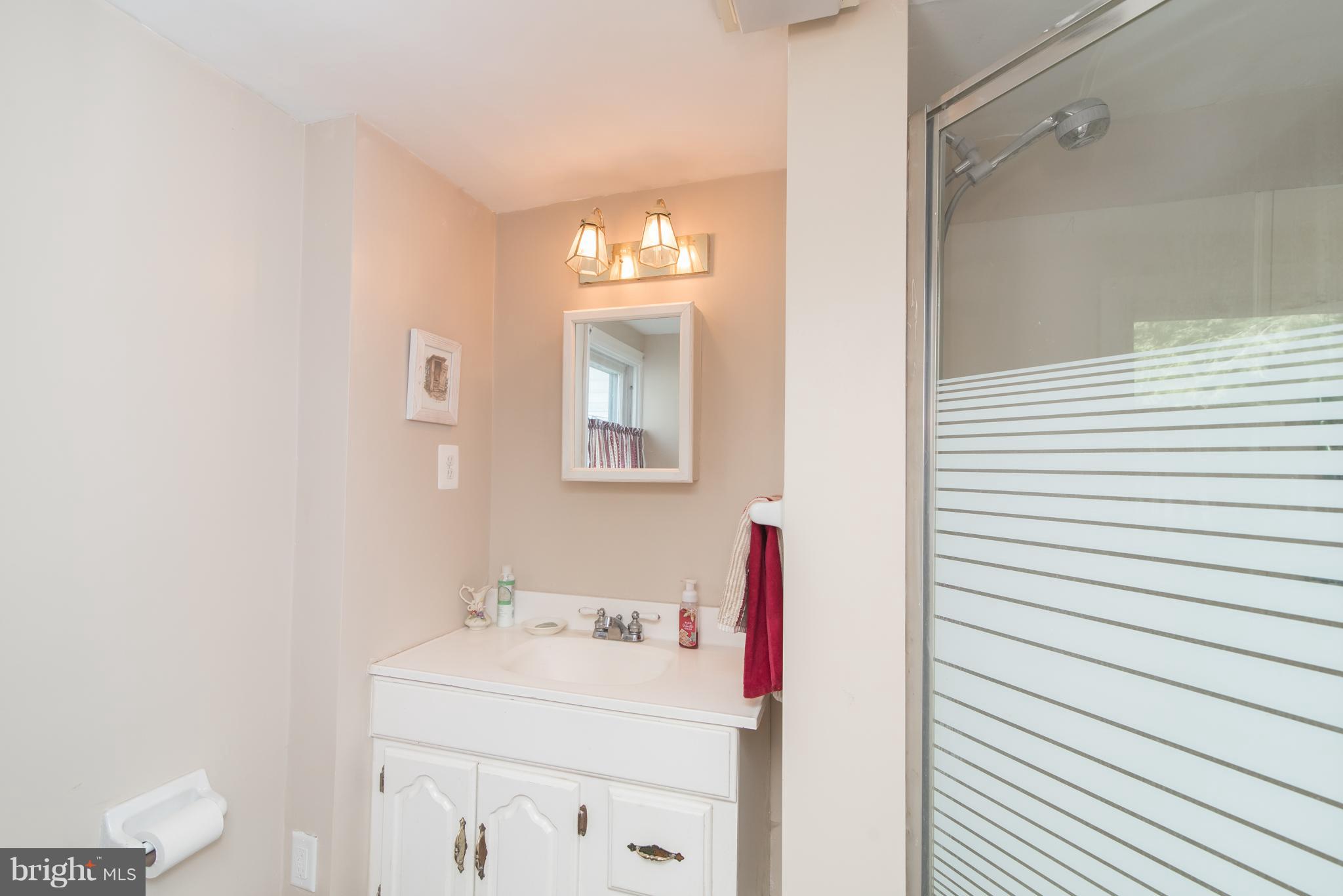 GERRARDSTOWN - Residential