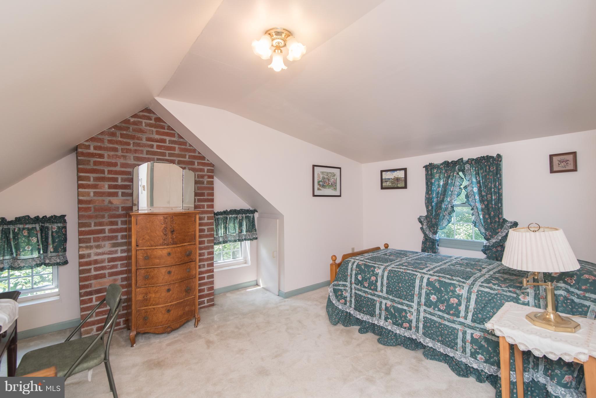 GERRARDSTOWN - Residential