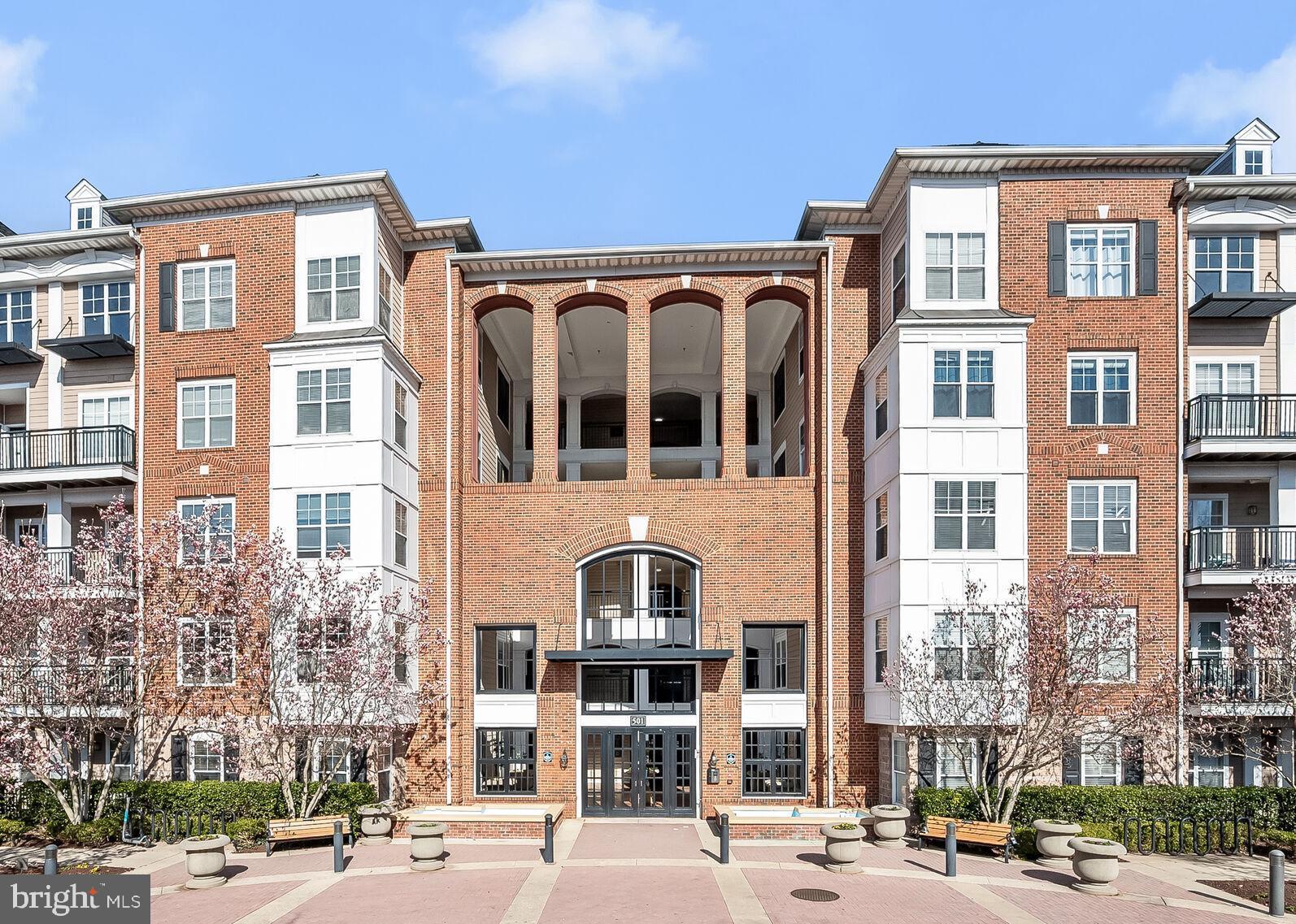 FITZ AT ROCKVILLE TOWN C - Residential