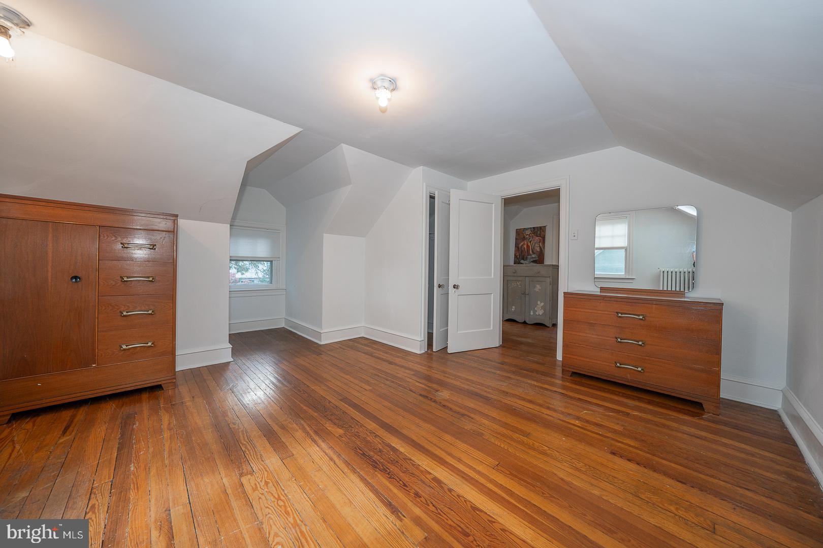 ELKINS PARK - Residential