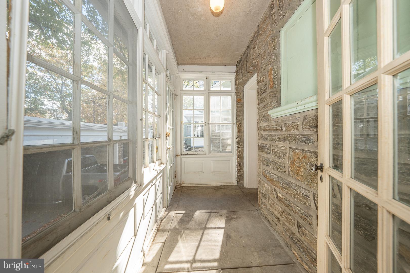 ELKINS PARK - Residential