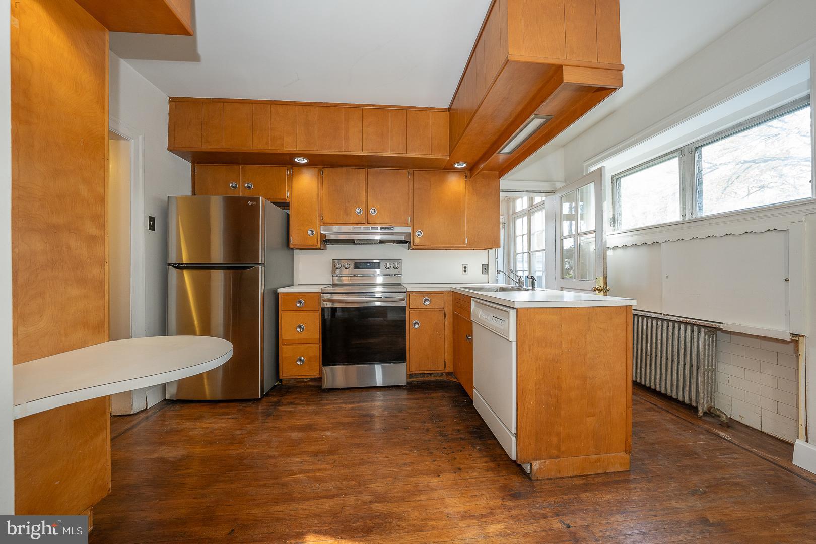 ELKINS PARK - Residential