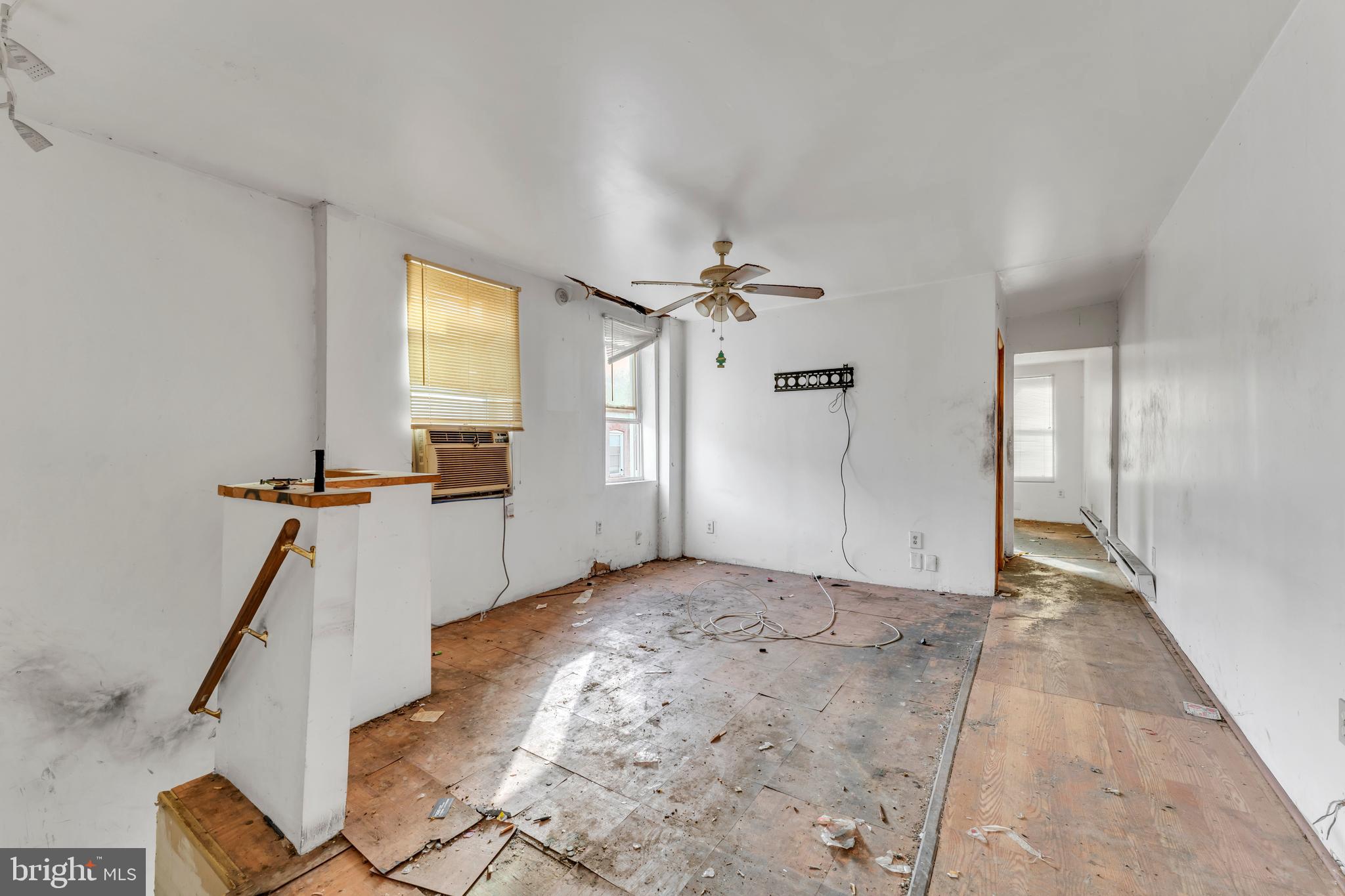 BROADWAY EAST - Residential