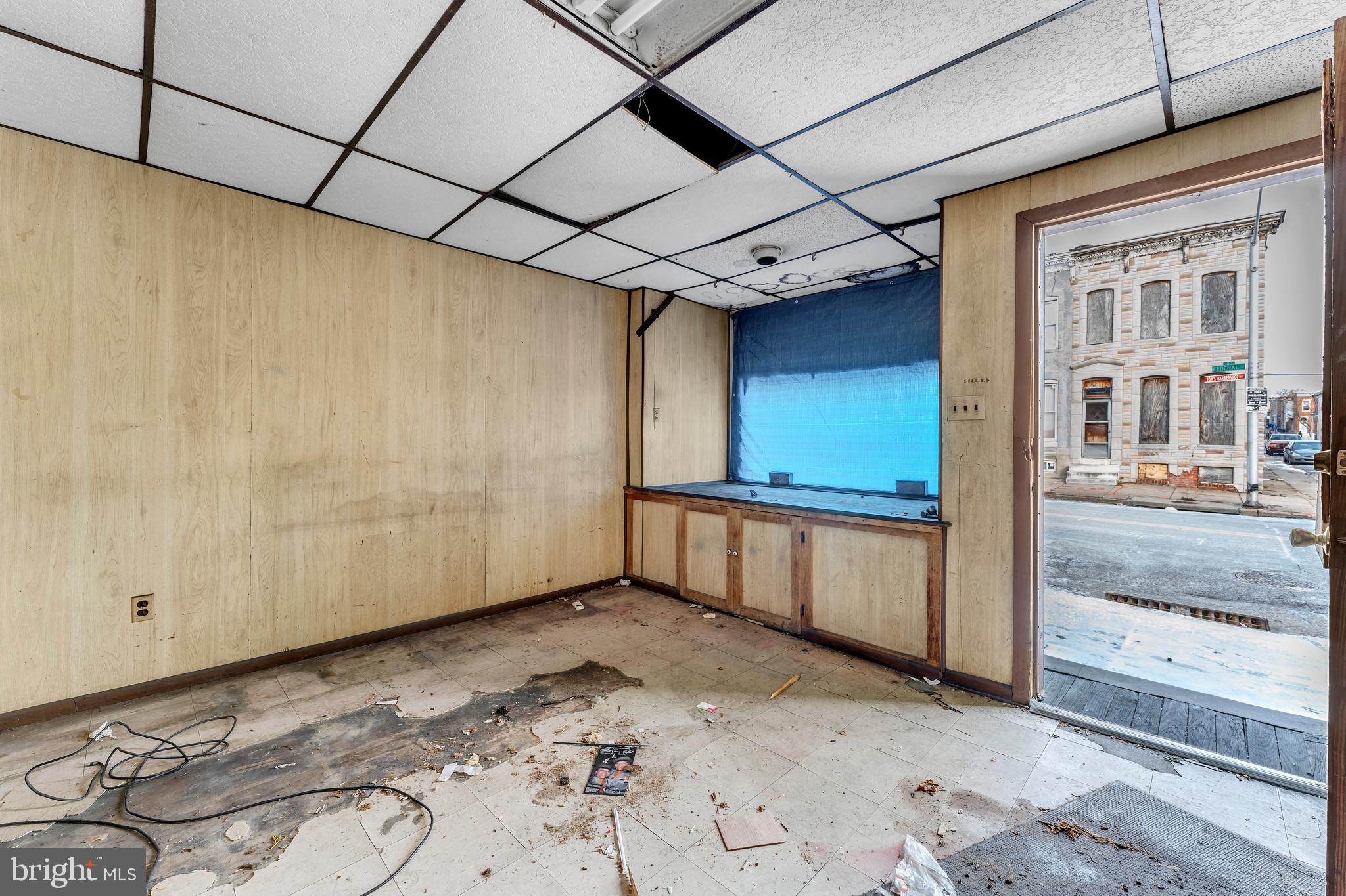 BROADWAY EAST - Residential