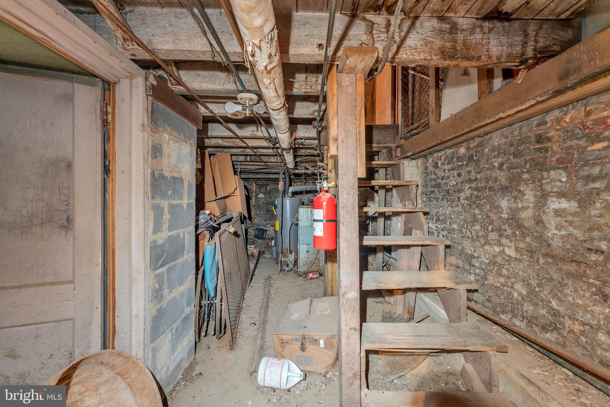 BROADWAY EAST - Residential