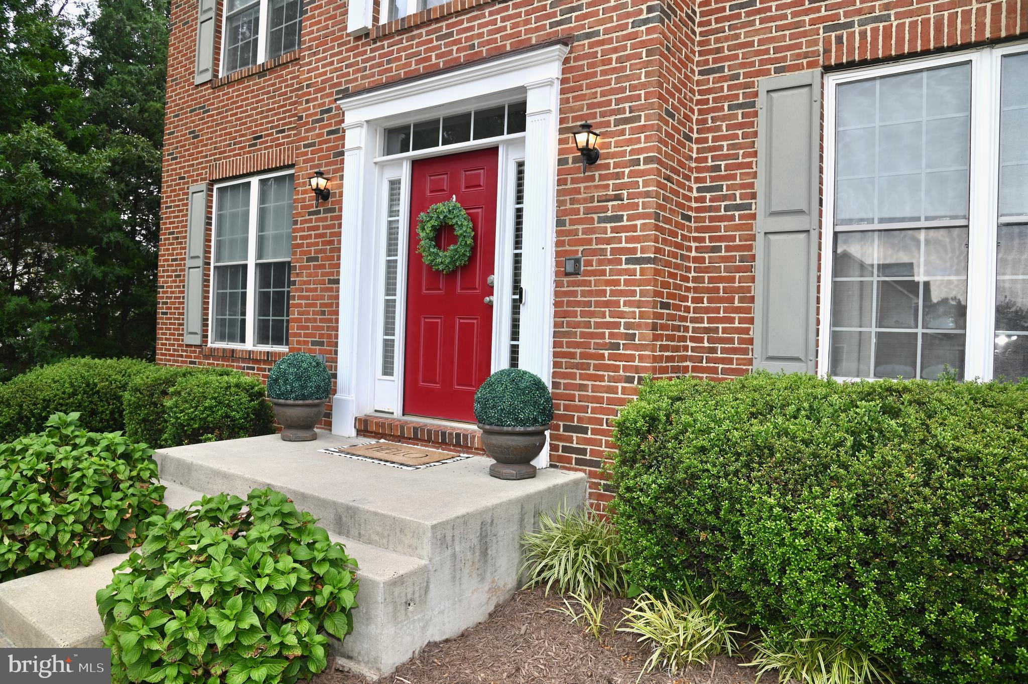 12170 EMORY FALLS