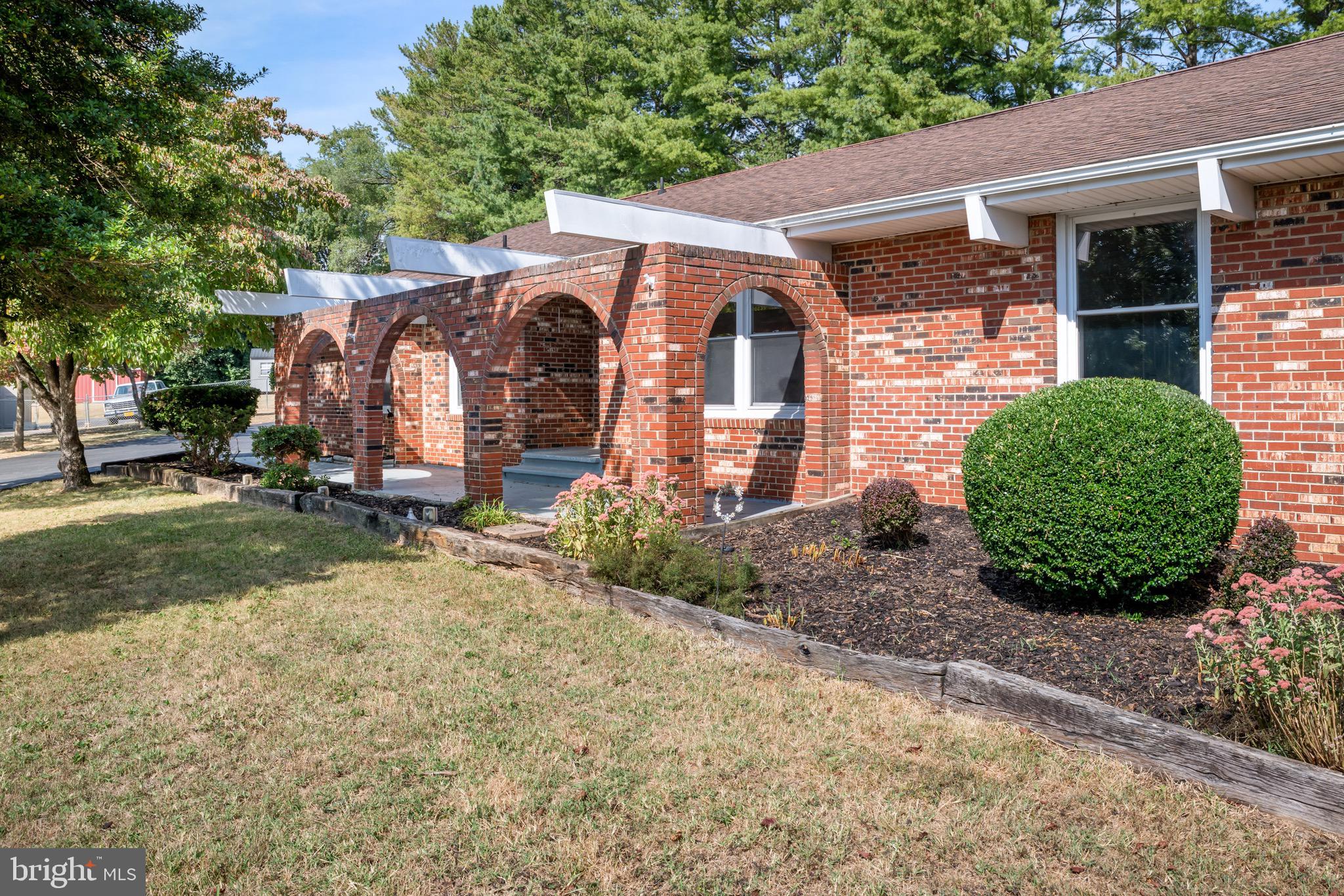 310 CAMBRIDGE DRIVE 1