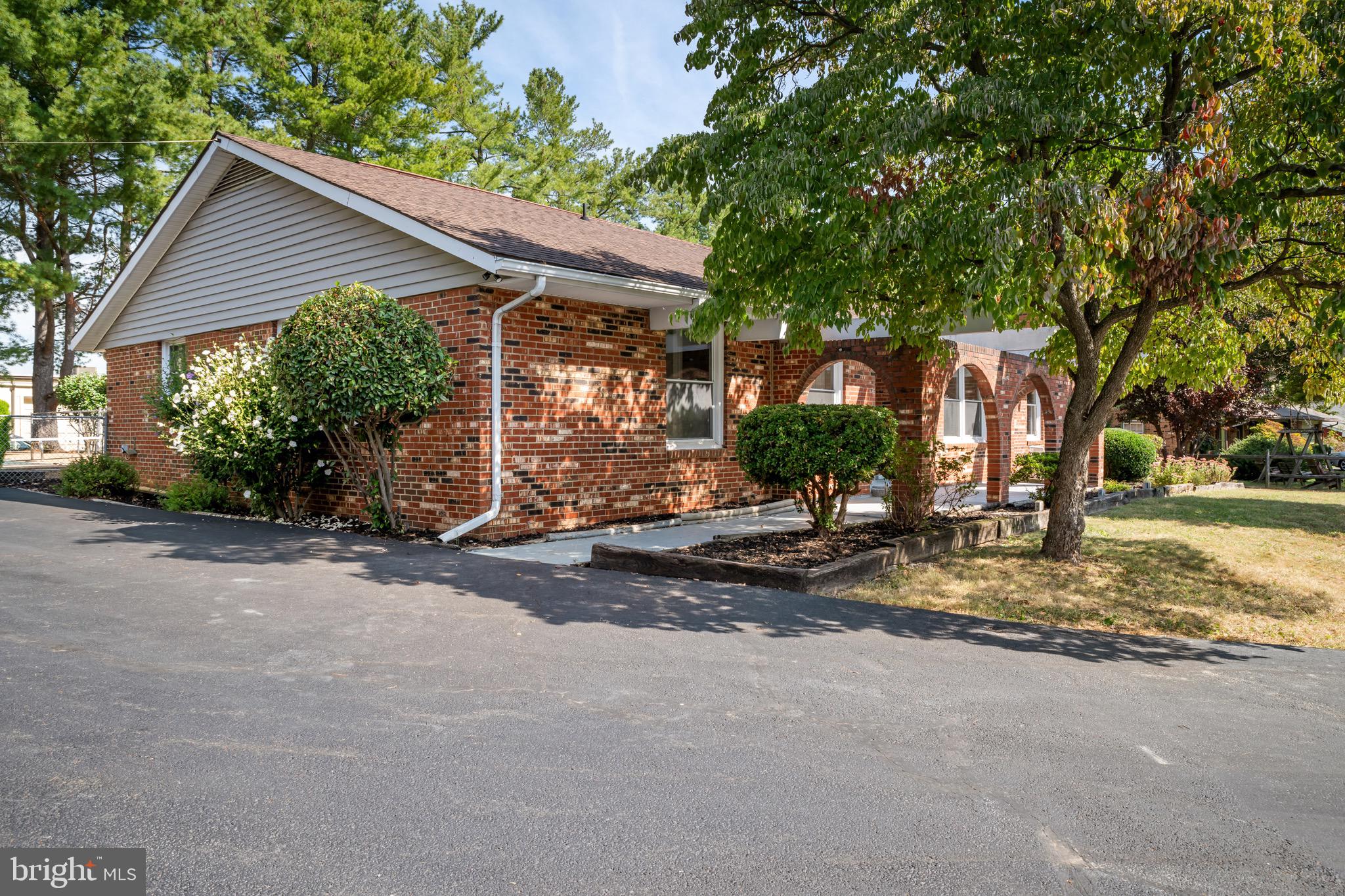 310 CAMBRIDGE DRIVE 1