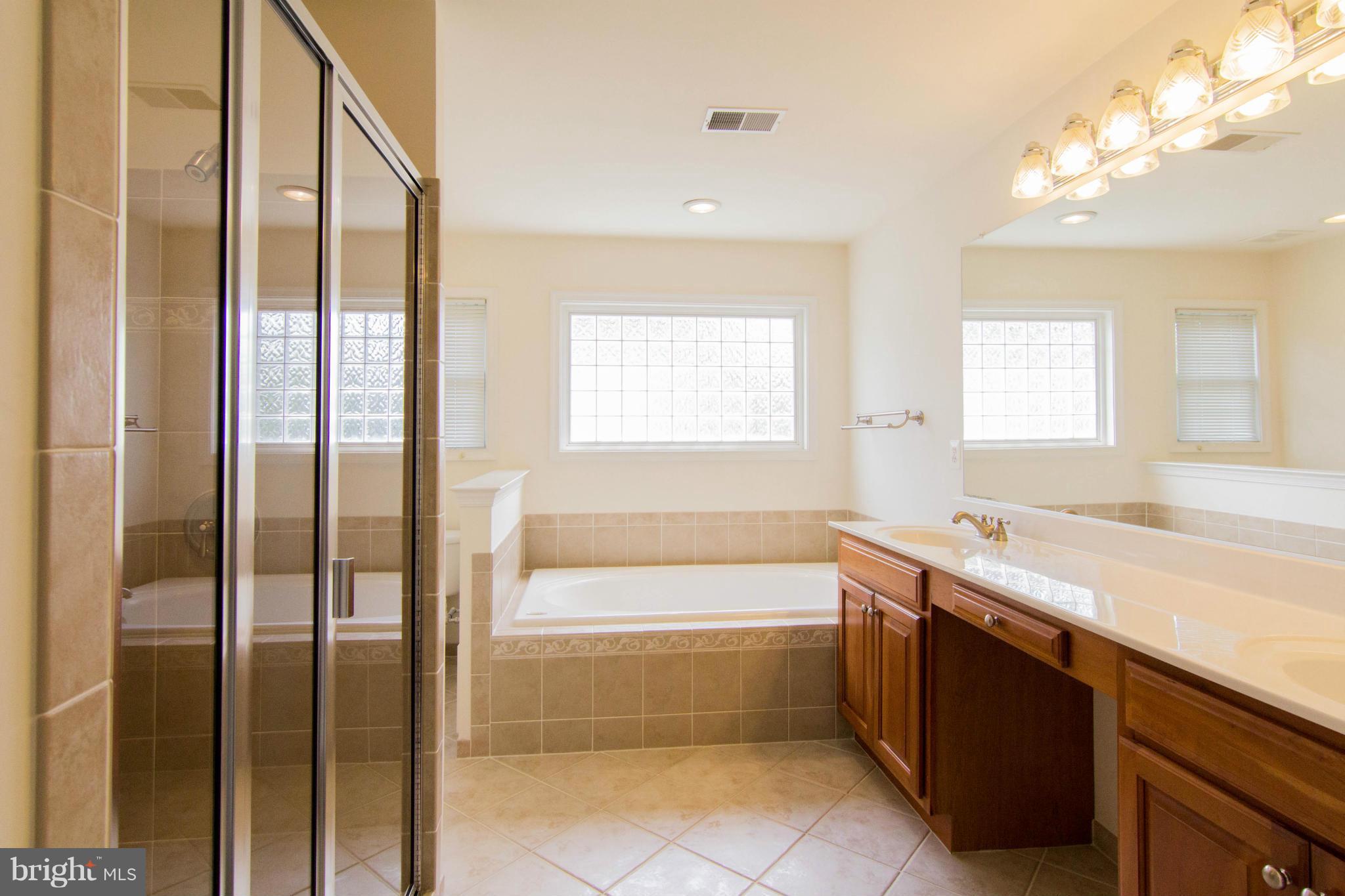 HIGHGROVE ESTATES - Residential