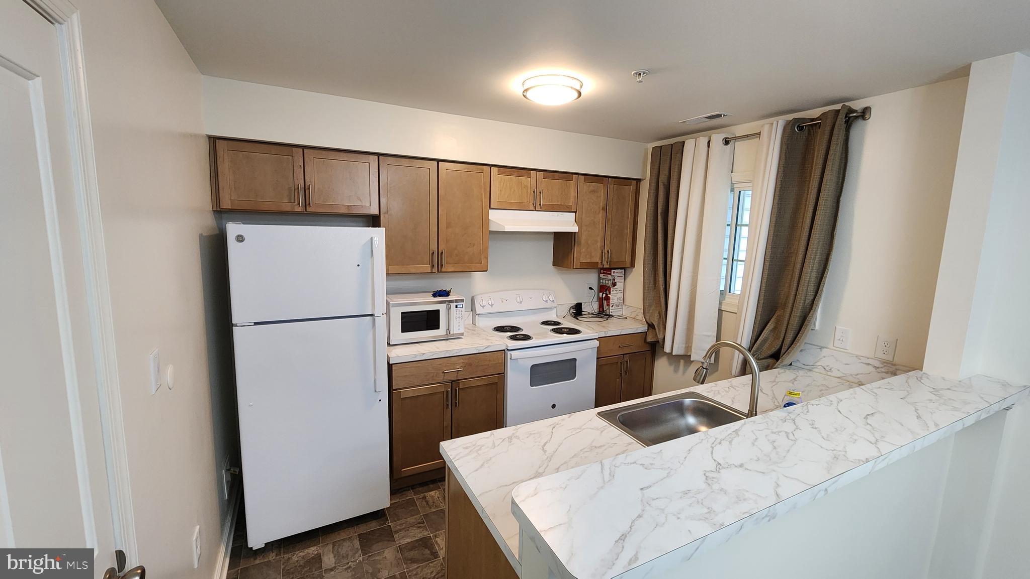 BRIDGEPORT CONDOS - Residential Lease