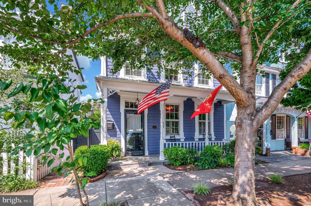 Photo of 1102 Prince Edward Street, FREDERICKSBURG, VA 22401 (MLS # VAFB2010218)
