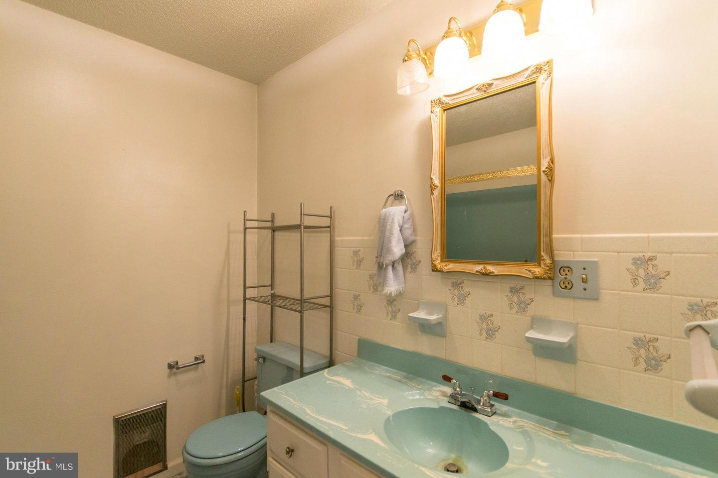 ALMOST HEAVEN ACRES - Residential