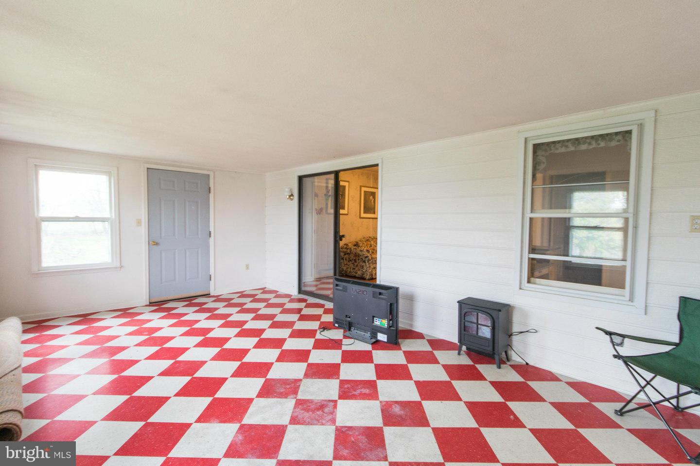 ALMOST HEAVEN ACRES - Residential