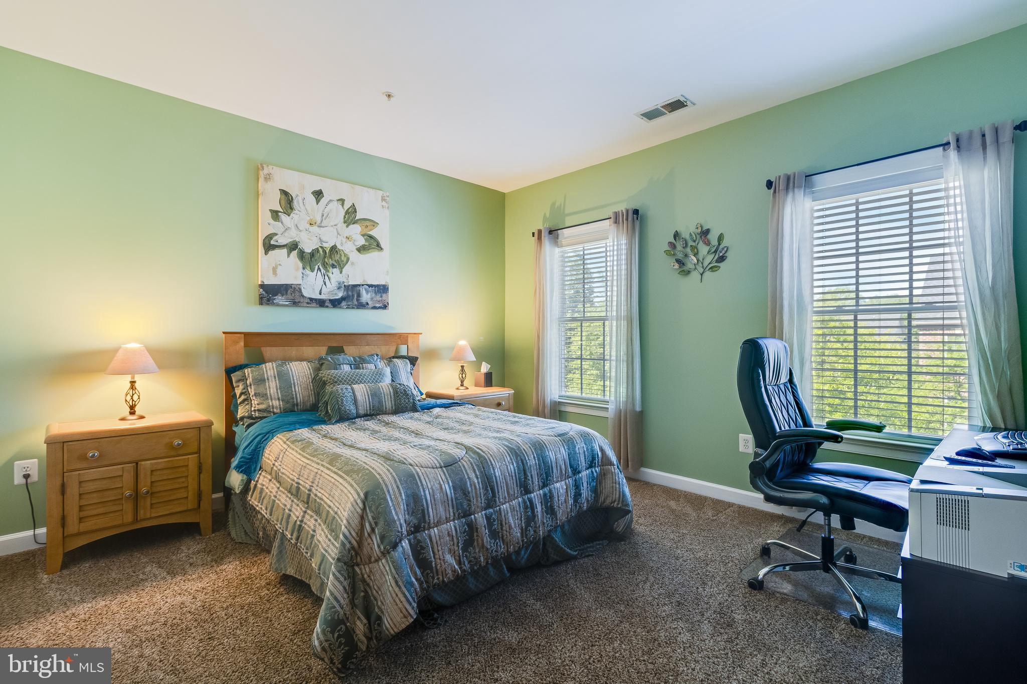 OAK CREEK - Residential