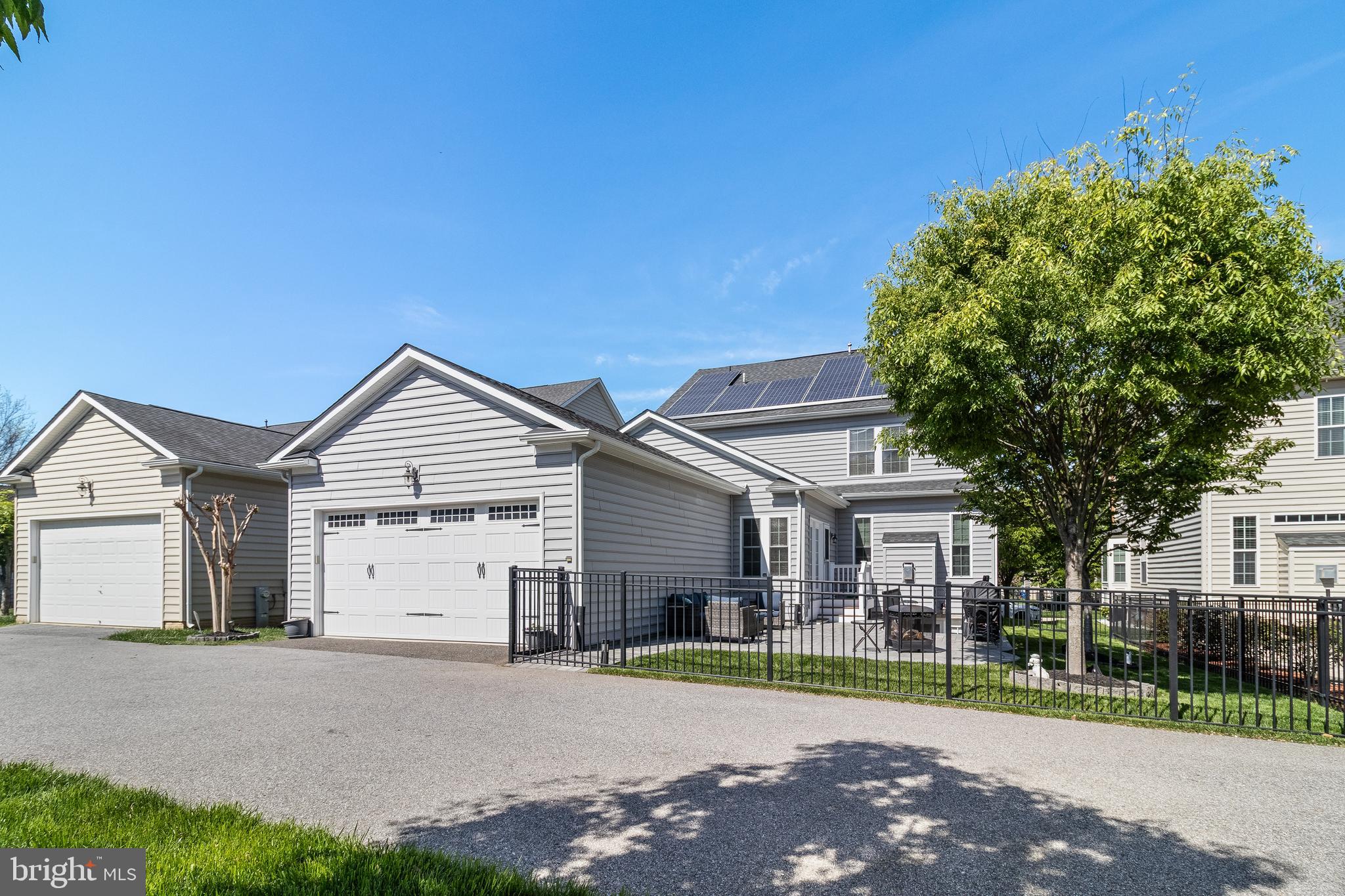 OAK CREEK - Residential