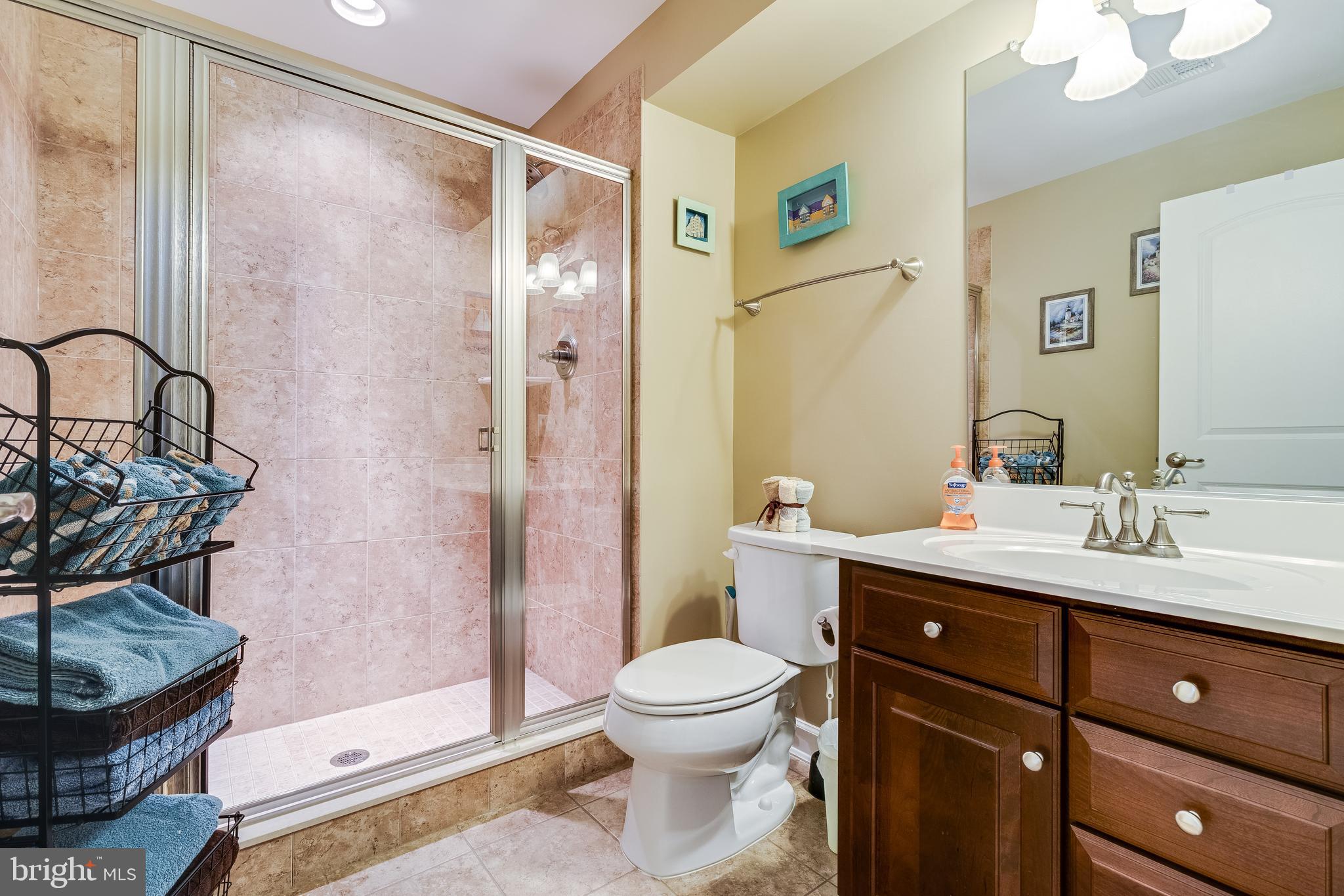 OAK CREEK - Residential