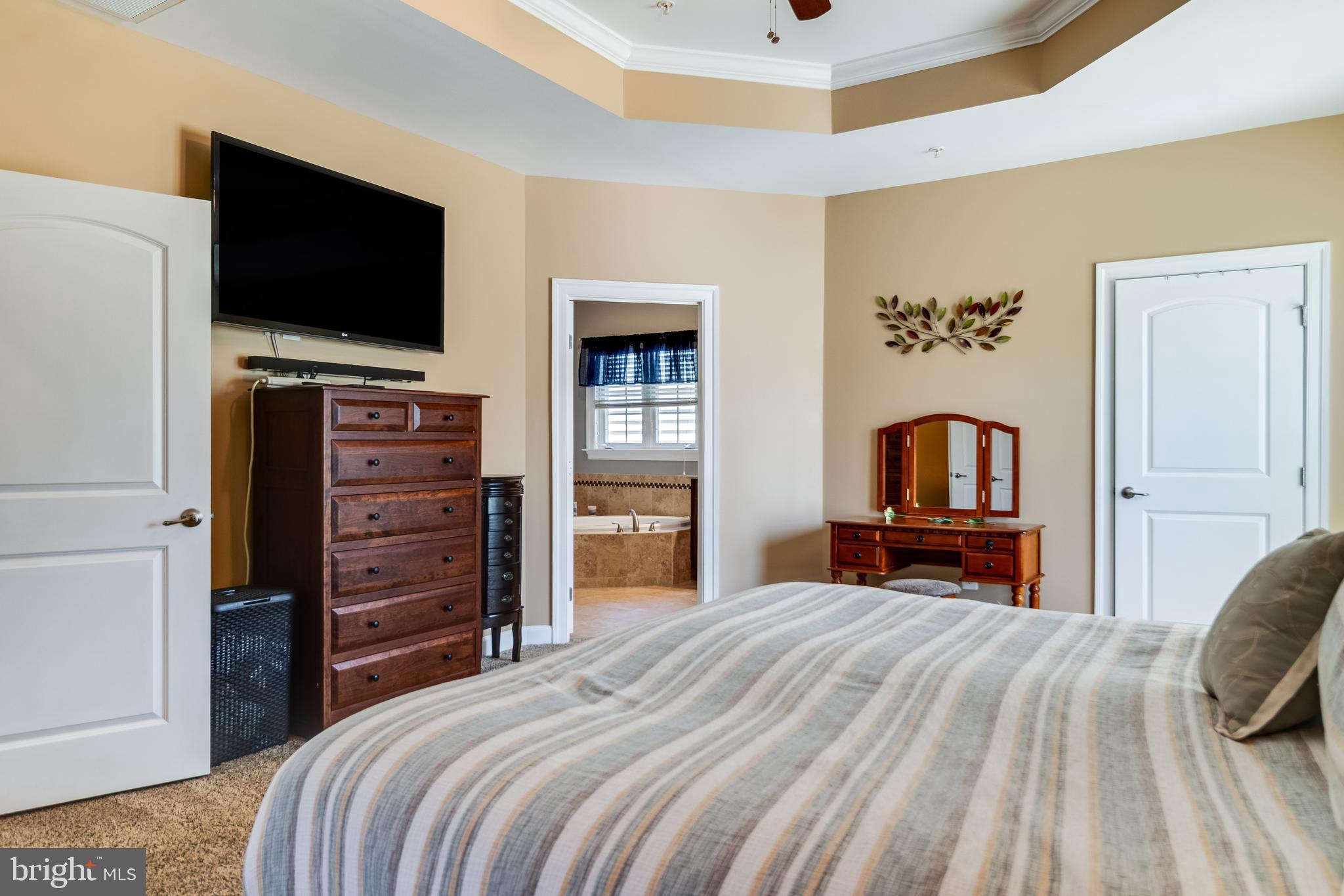 OAK CREEK - Residential