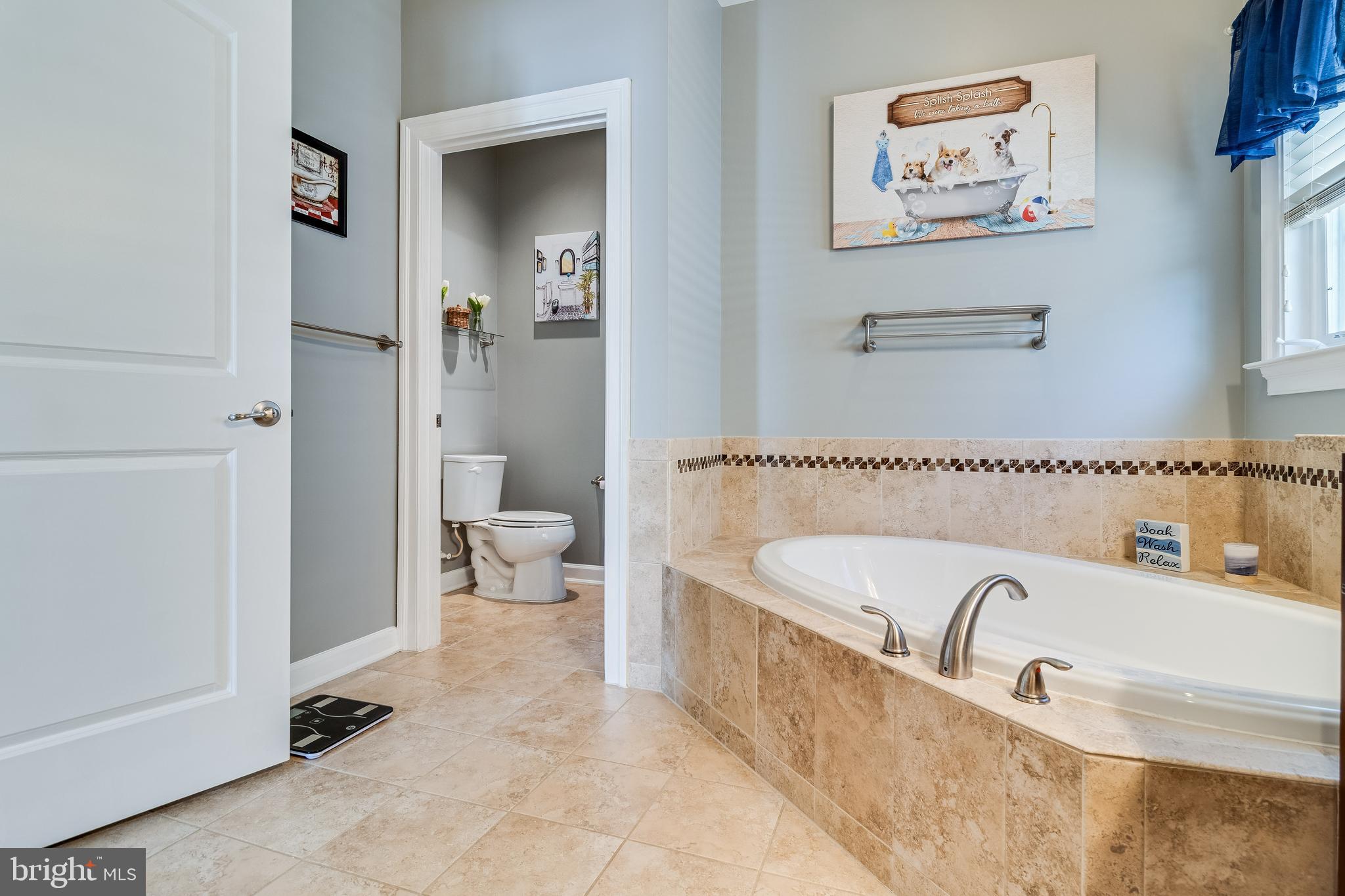 OAK CREEK - Residential