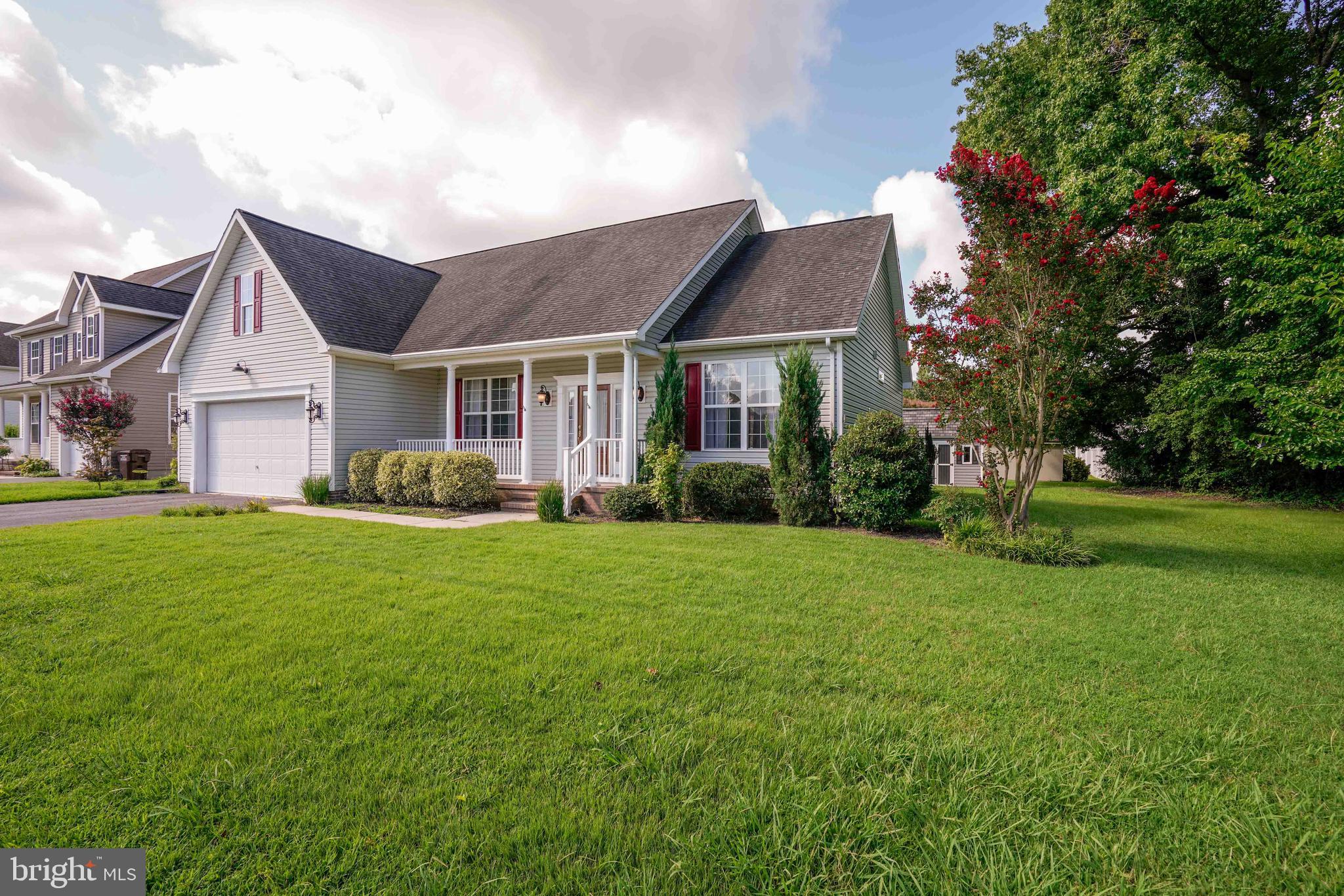 4 MIMOSA COURT