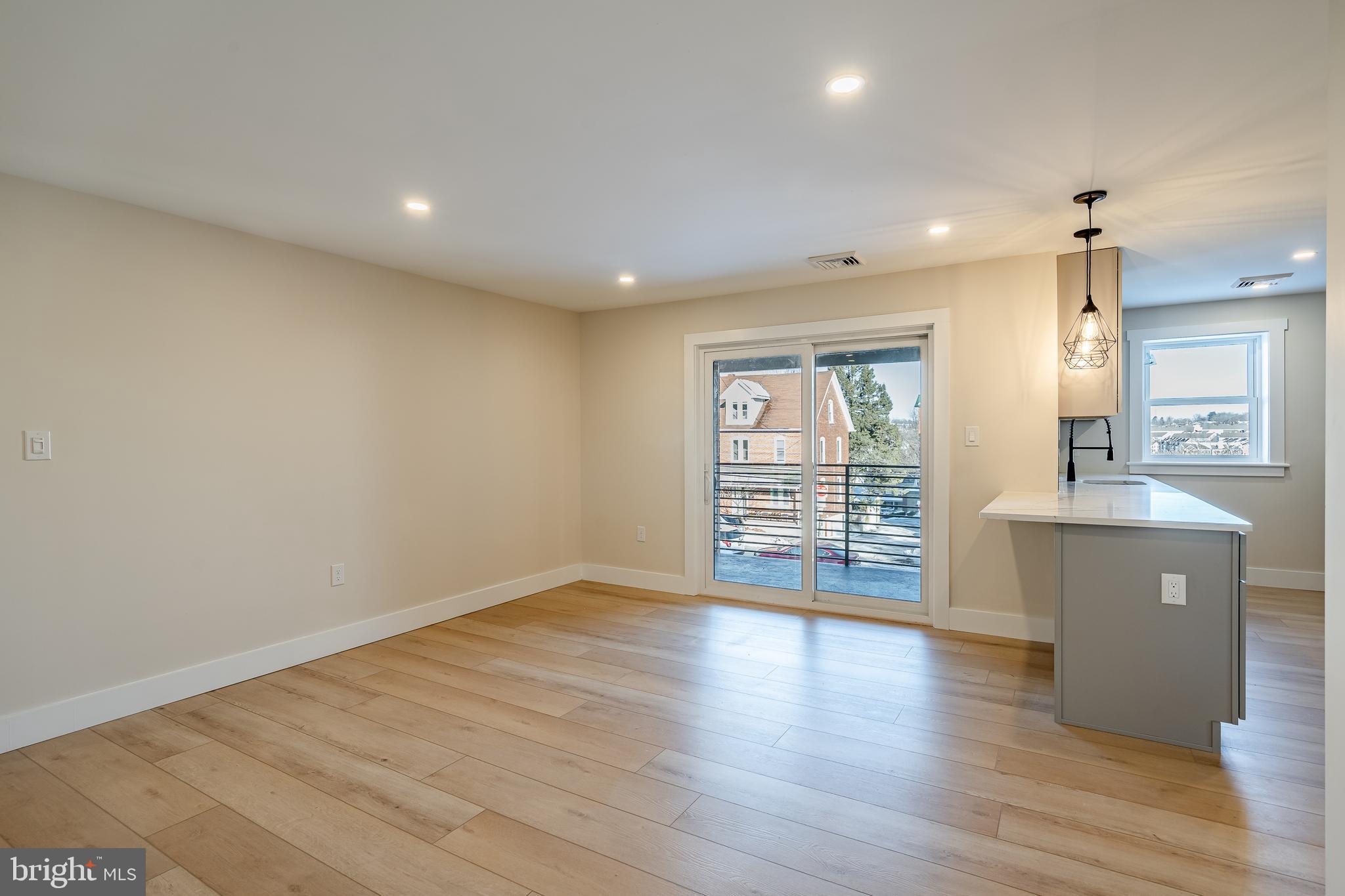 530 WASHINGTON AVENUE 7