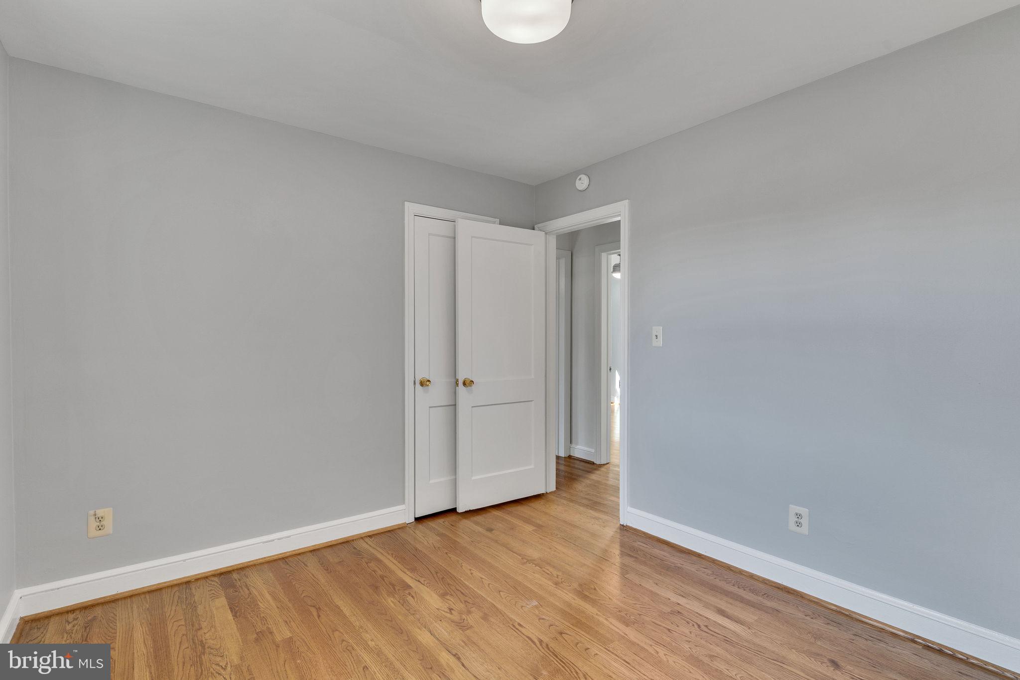 LEXINGTON VILLAGE - Residential Lease