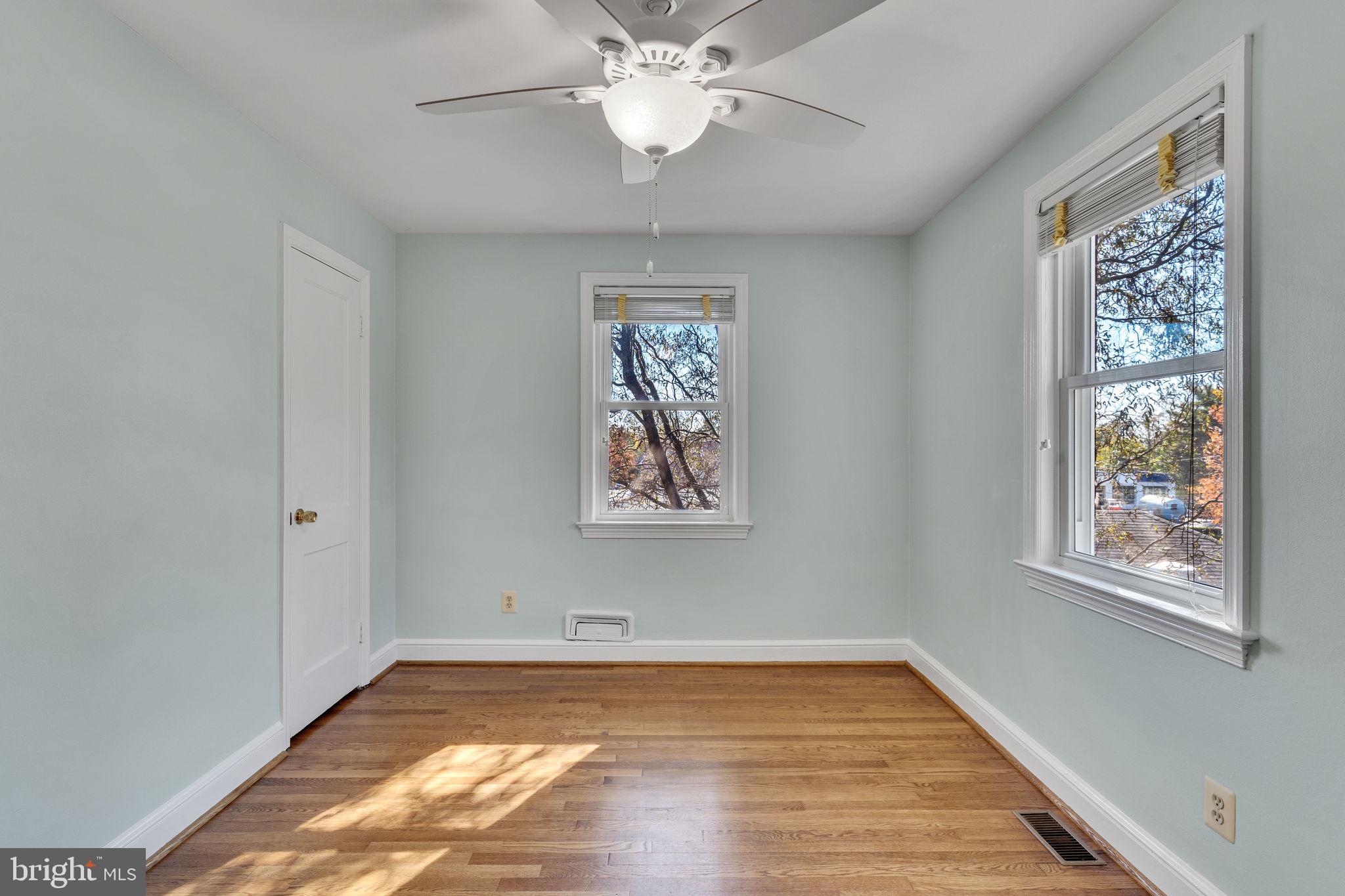 LEXINGTON VILLAGE - Residential Lease